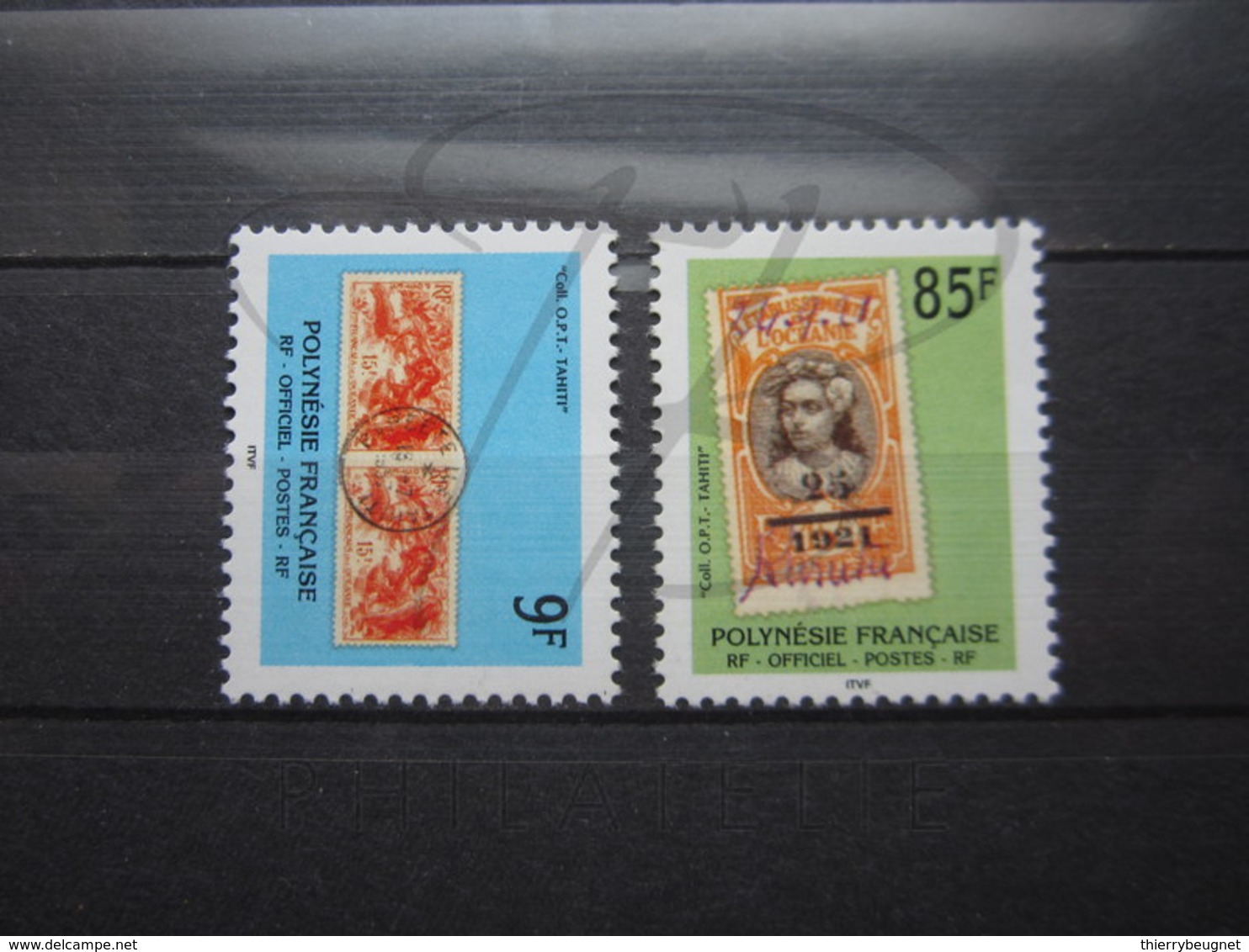 VEND BEAUX TIMBRES DE SERVICE DE POLYNESIE N° 27 + 28 , XX !!! (c) - Dienstmarken