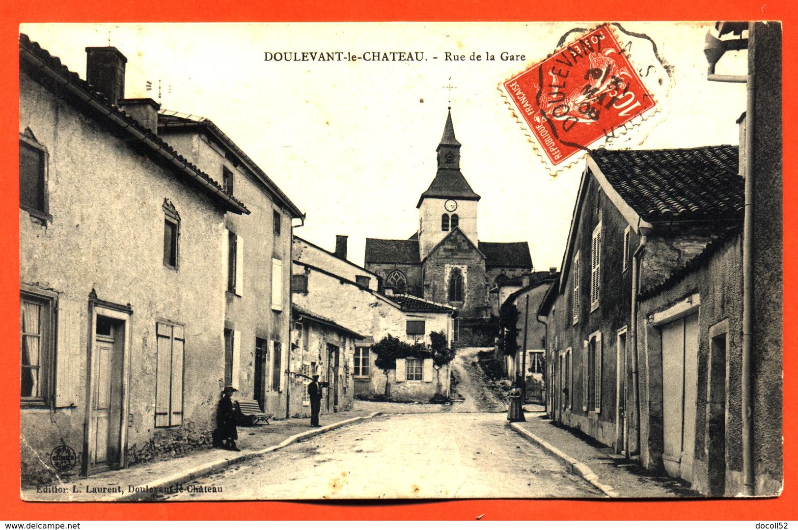 CPA 52 Doulevant Le Chateau " Rue De La Gare " - Doulevant-le-Château