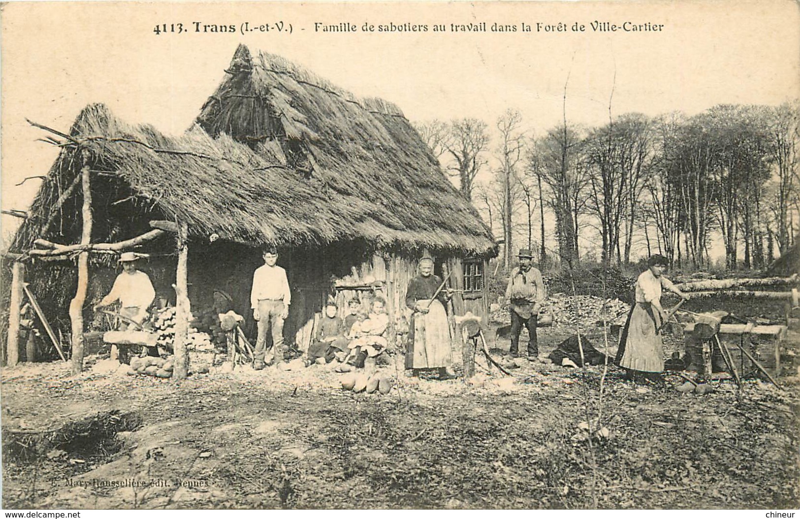 TRANS FAMILLE DE SABOTIERS AU TRAVAIL DANS LA FORET DE VILLE CARTIERV - Sonstige & Ohne Zuordnung