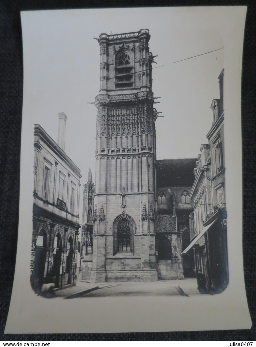 CLAMECY (58) Ancienne Photographie Rue église Commerces - Clamecy