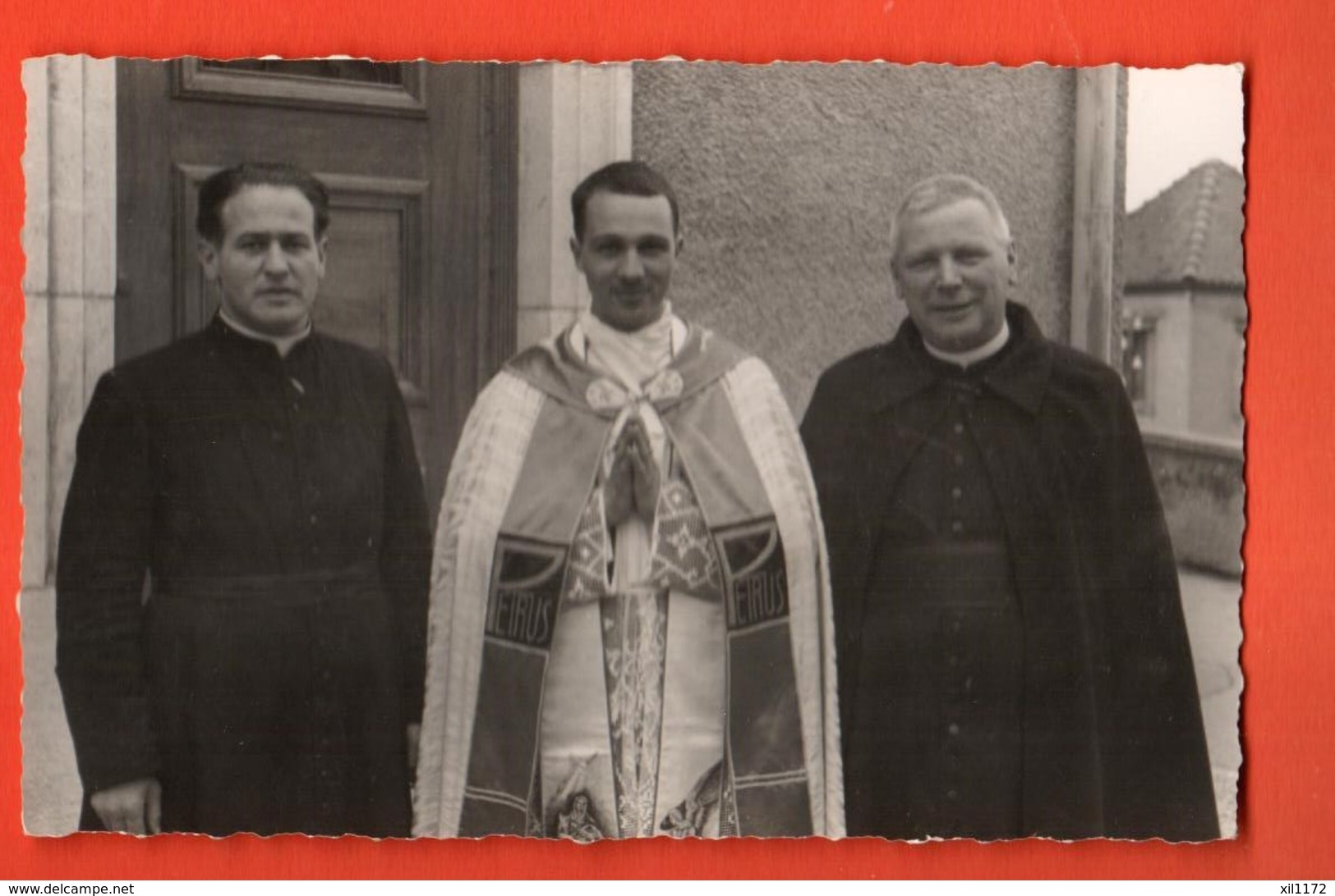 TRW-43 Carte-Photo 1ère Messe Du Chanoine Marcel Heimoz Avec Le Curé Perrin à Droite,1950  Bulle Glasson Non Circ - Bulle