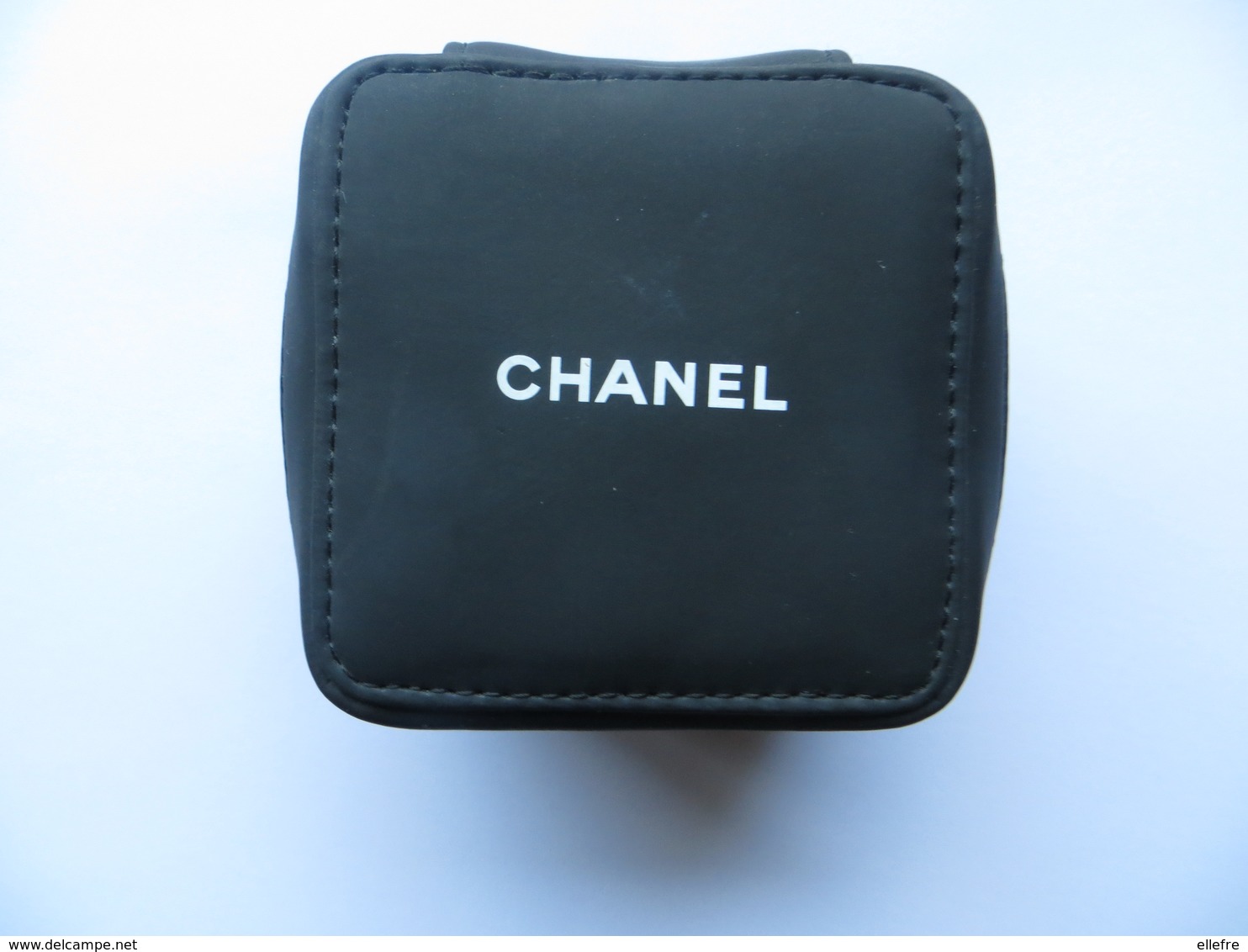 ETUI HOUSSE DE MONTRE CHANEL En Tissus Plastifié SOUPLE  - Pour Montre De Femme Travel House Watch Chanel - Zubehör