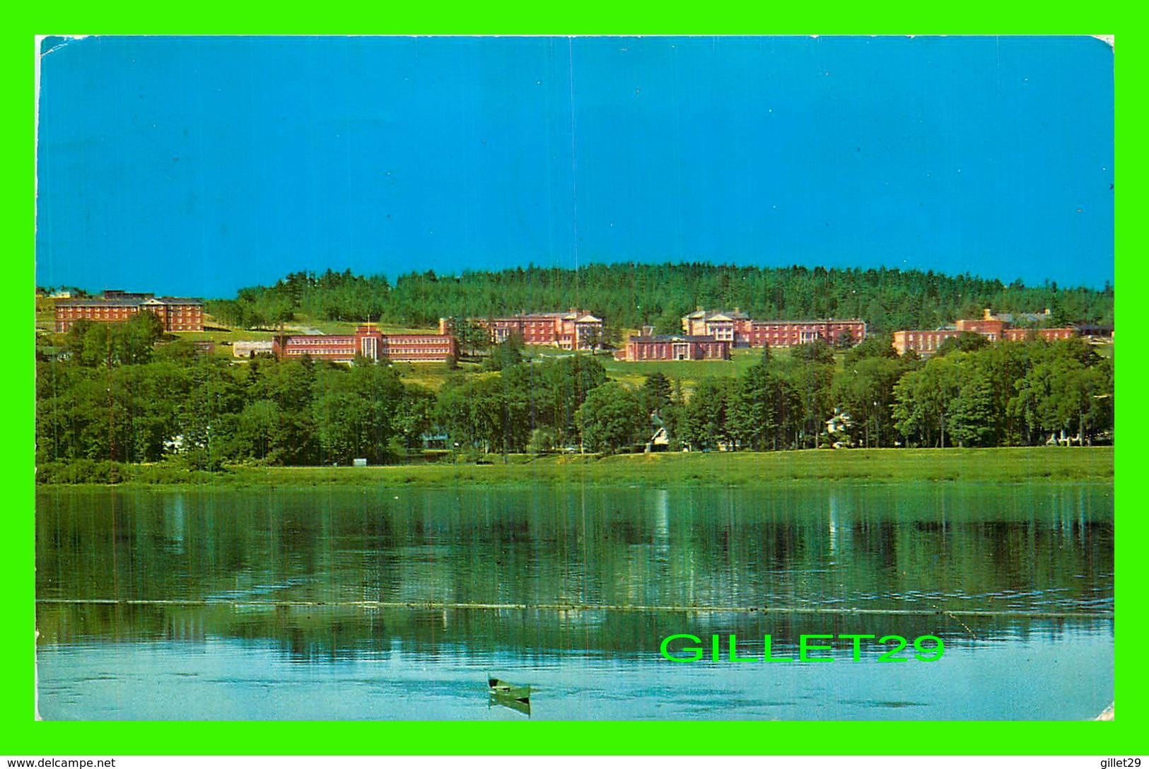 FREDERICTON, NB - PANORAMIC VIEW OF UNIVERSITY OF NEW BRUNSWICK CAMPUS - TRAVEL IN 1965 - PHOTO L. J. MICHAUD - - Fredericton