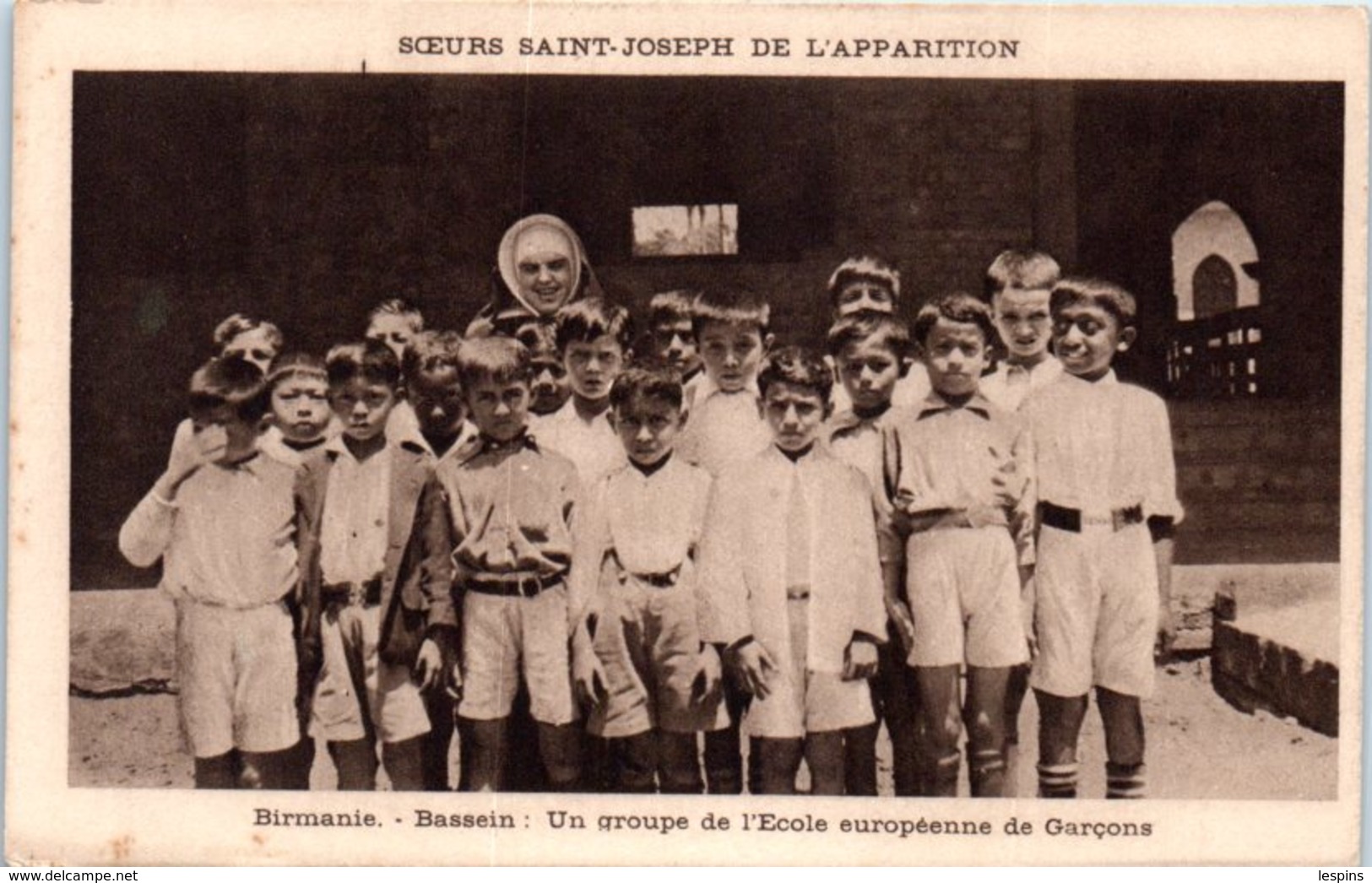 ASIE - BIRMANIE -- Soeurs St Joseph De L'Apparition --  Bassein  : Un Groupe De L'Ecole Européenne - Myanmar (Burma)