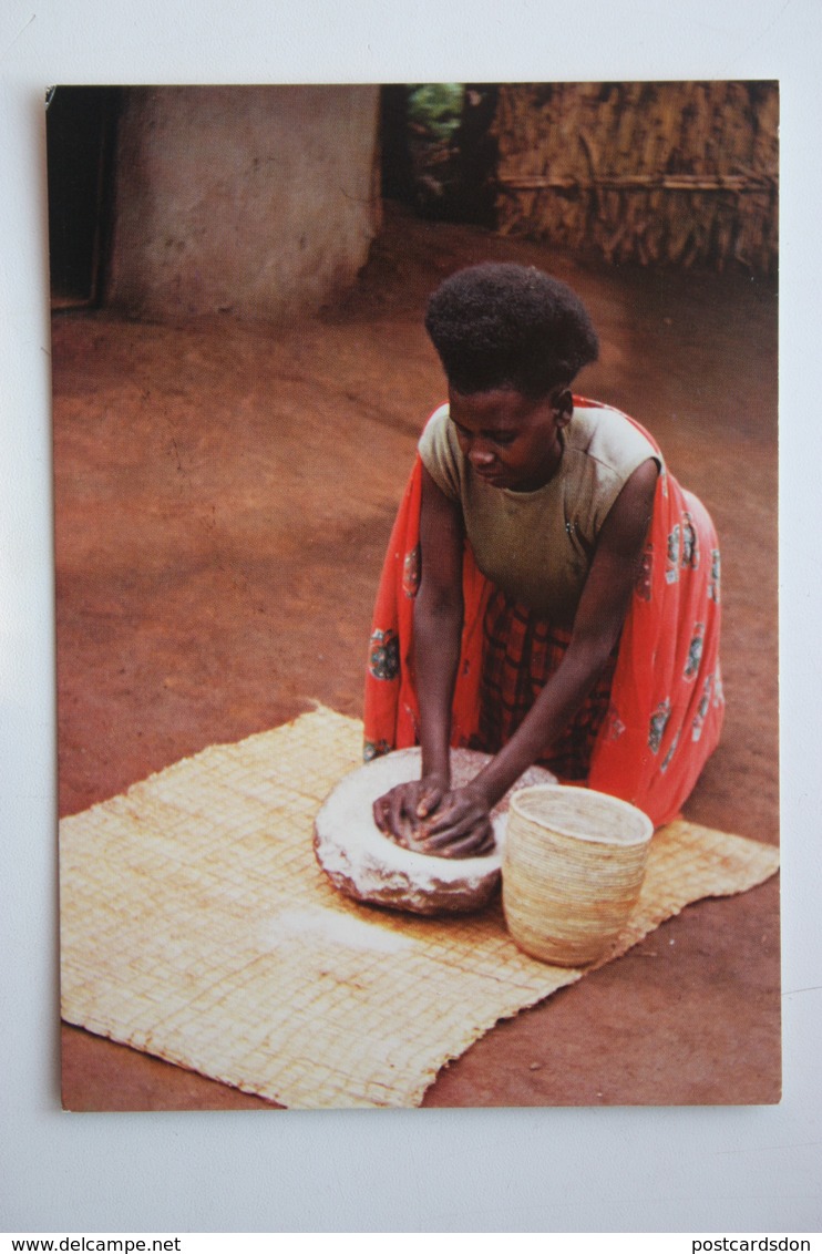 Rwanda - Young Girl - Ruanda