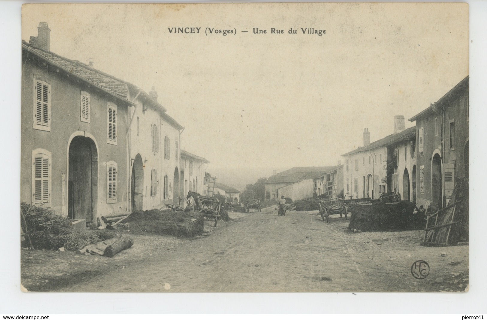 VINCEY - Une Rue Du Village - Vincey