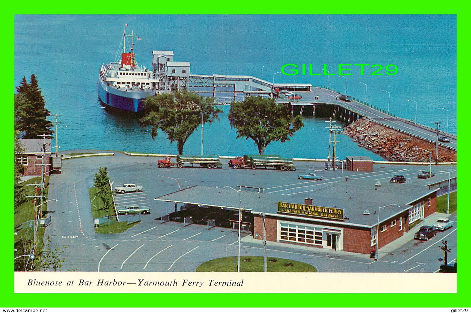 YARMOUTH, NOVA SCOTIA - BATEAU,  SHIP THE BLUENOSE AT BAR HARBOR, YARMOUTH FERRY TERMINAL - - Yarmouth