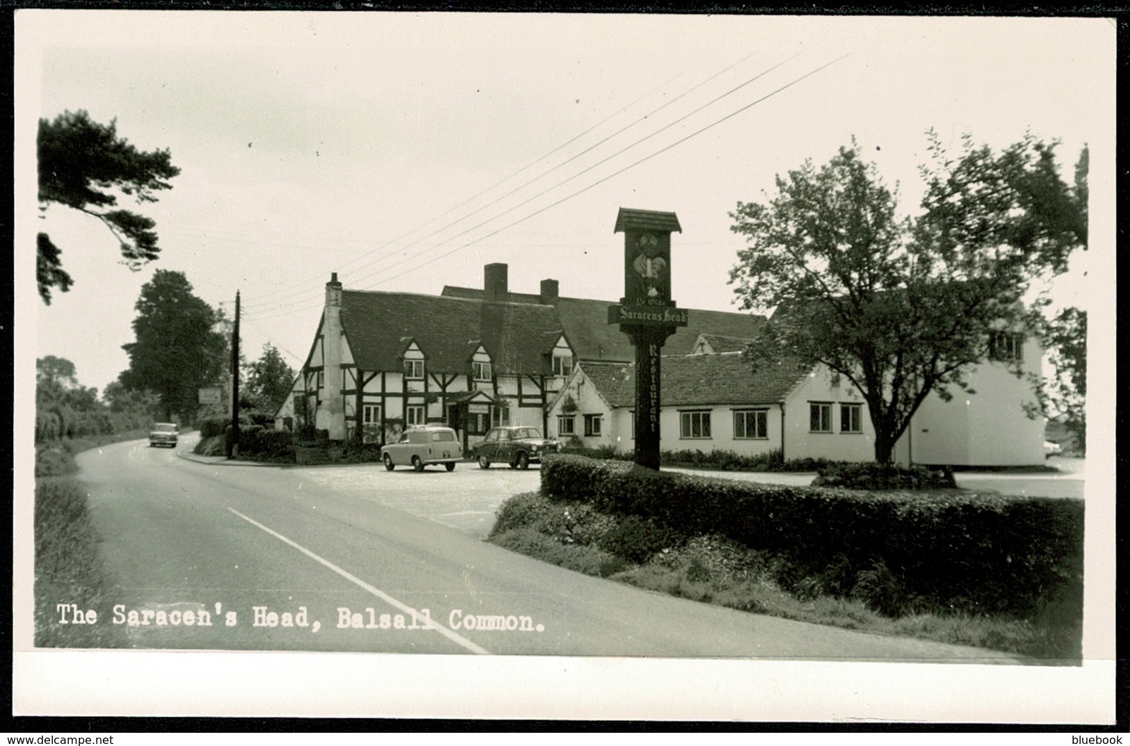 Ref 1288 - Real Photo Postcard - Cars Outside The Saracen's Head - Balsall Common Solihull & Coventry Warwickshire - Altri & Non Classificati