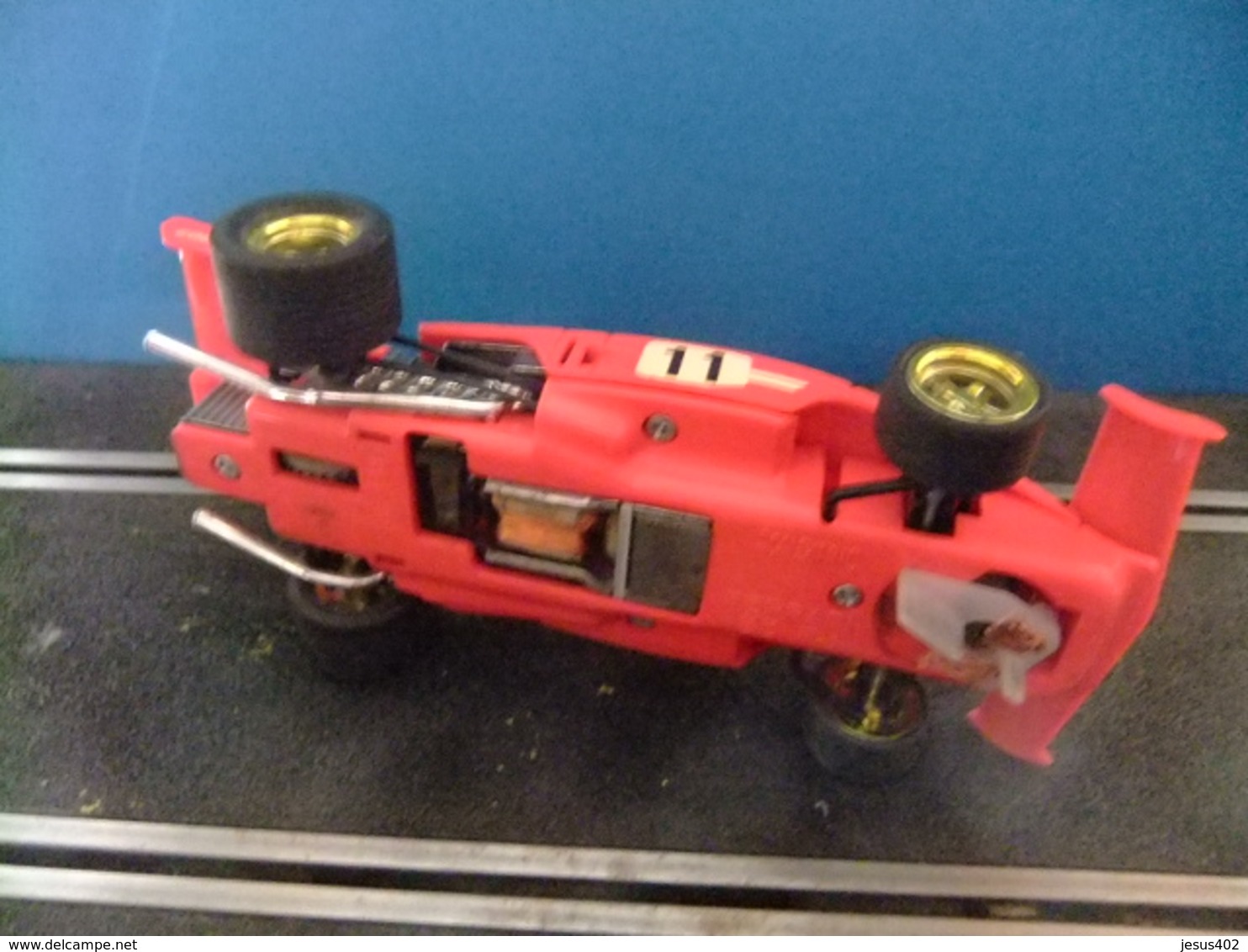 SCALEXTRIC EXIN FERRARI B3 F1 PILOTO NIKI LAUDA  AVEC BOITE - Autocircuits