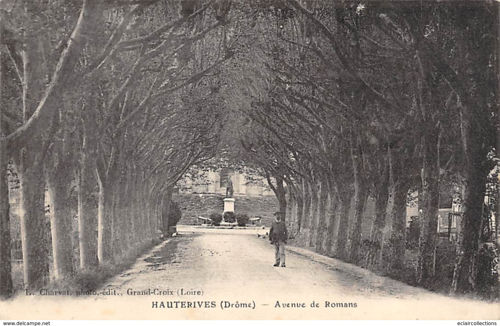 Hauterives     26    Avenue De Romans  (Voir Scan) - Hauterives