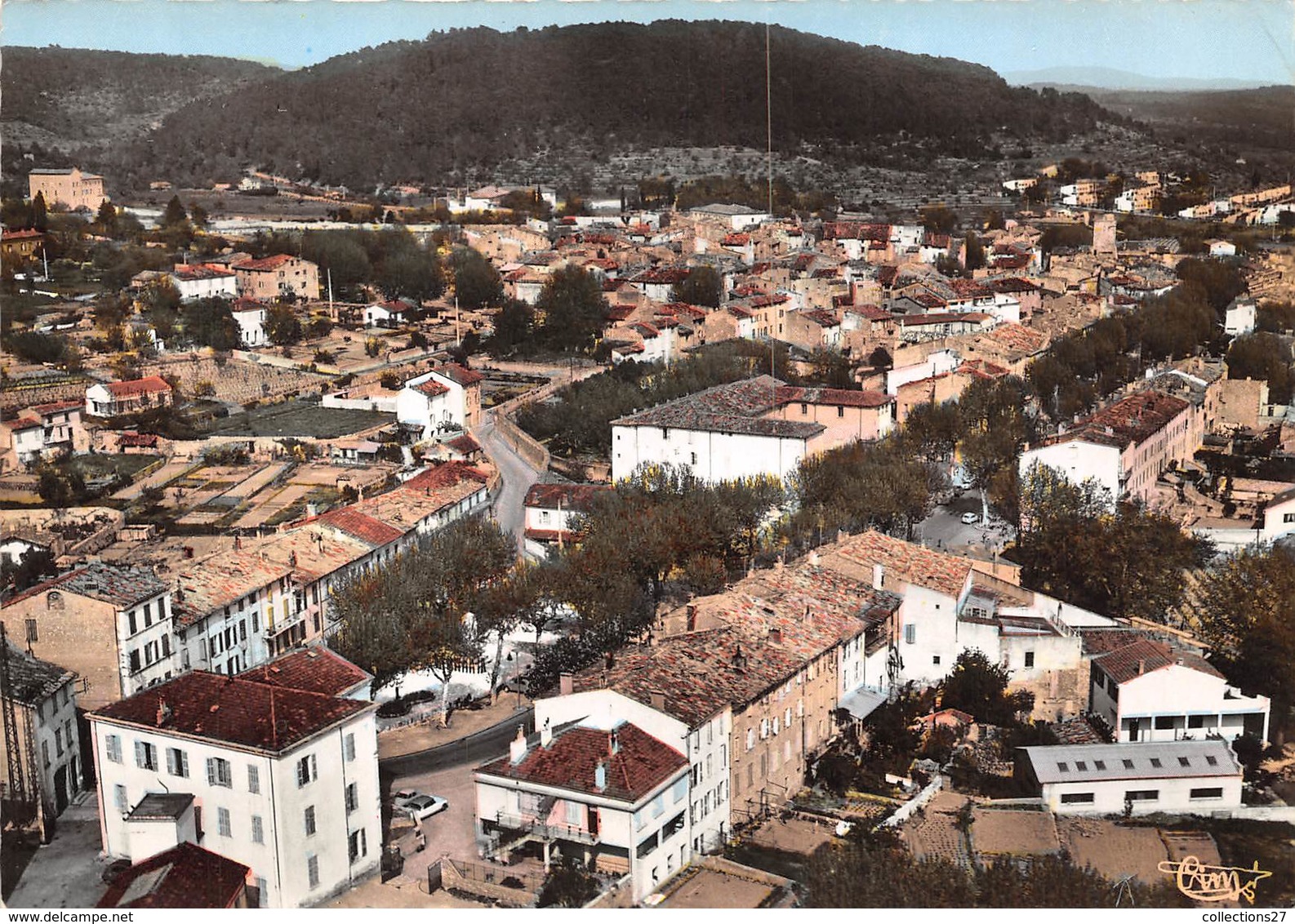 83-LORGUES- VUE GENERALE AERIENNE - Lorgues