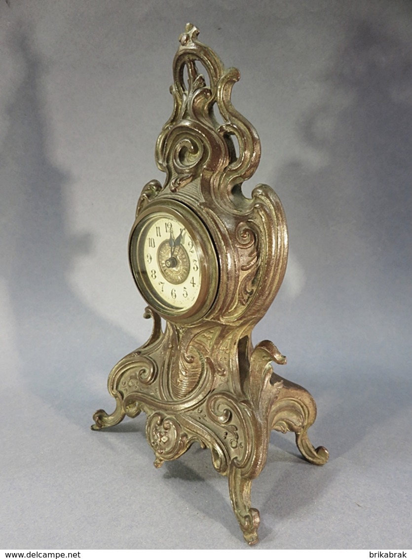 ° PENDULETTE ROCAILLE EN BRONZE + Horlogerie Réveil Pendule - Clocks