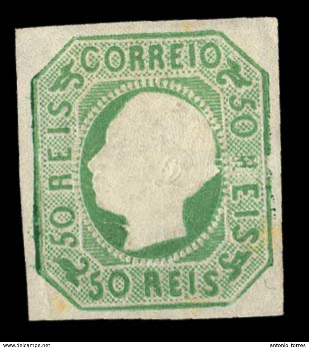 PORTUGAL. 17*. Yellow Green. V. Good Margins. Attractive. Variety Albino Print Central Frame At Right. ISPP Cert. Af.99  - Other & Unclassified