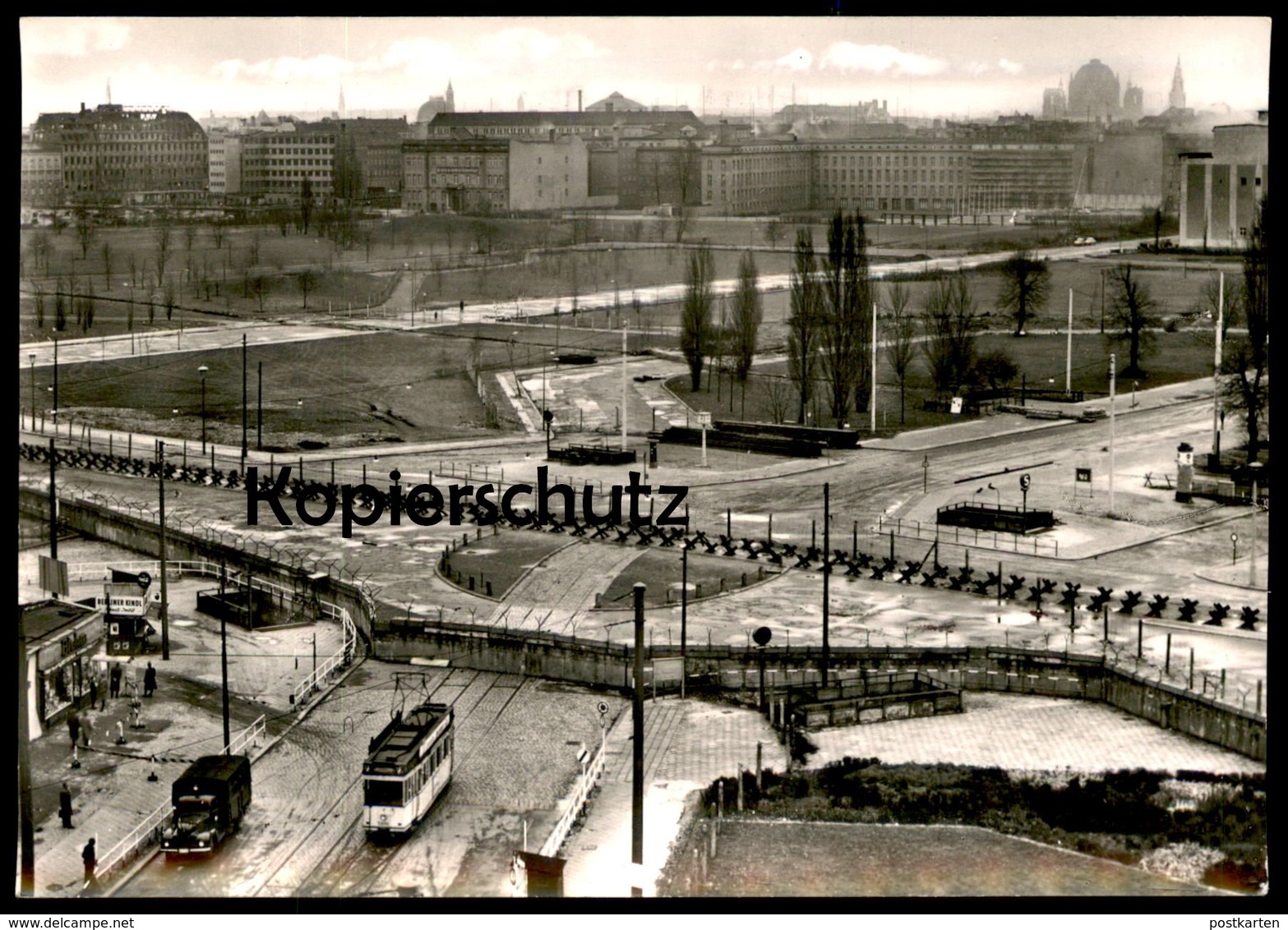 ÄLTERE POSTKARTE BERLIN POTSDAMER PLATZ MIT VERSTÄRKTER BERLINER MAUER THE WALL LE MUR CocaCola Ansichtskarte Postcard - Muro De Berlin
