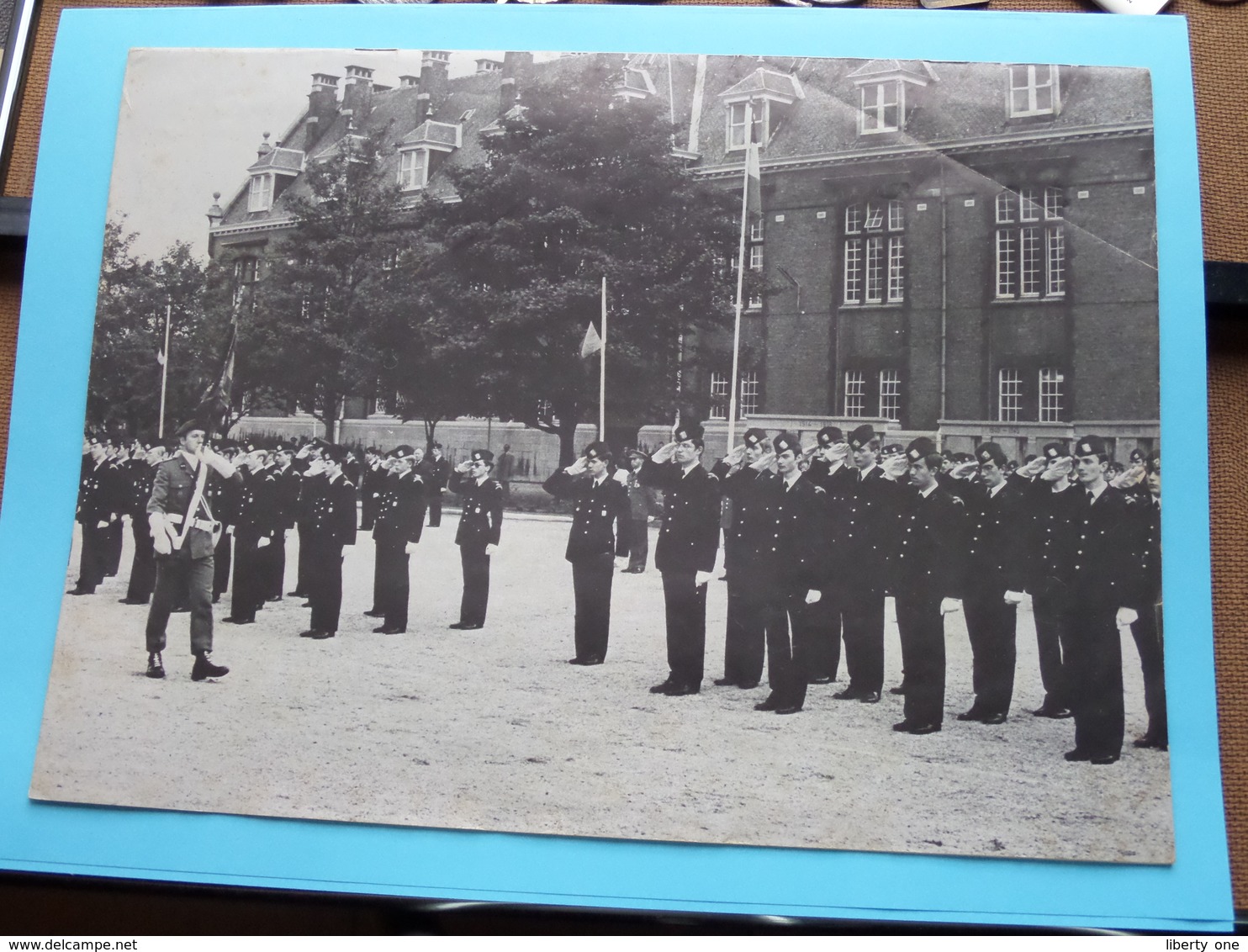 VOX Militair Weekblad 23 Oktober 1980 - 7e Jaargang N° 37 - Uitgave SID ( Zie Foto's Voor En Achterkant ) ! - Holandés