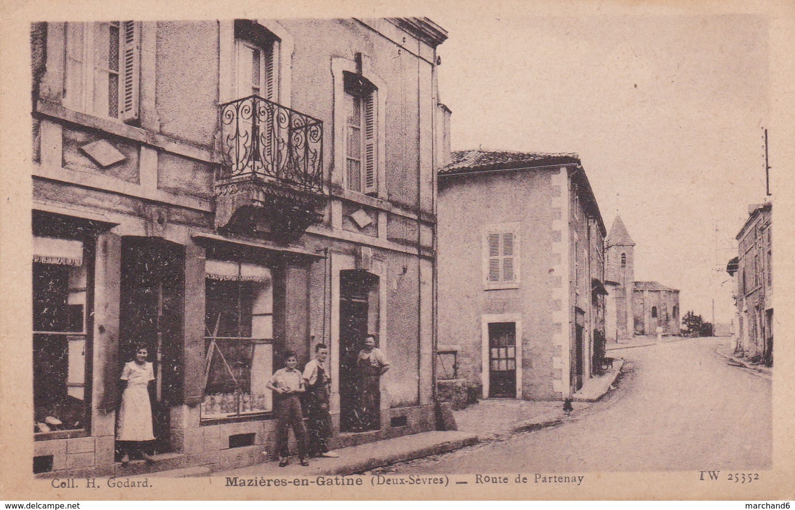 Mazières En Gatine Route De Parthenay éditeur Coll H Godard N°253352 - Mazieres En Gatine