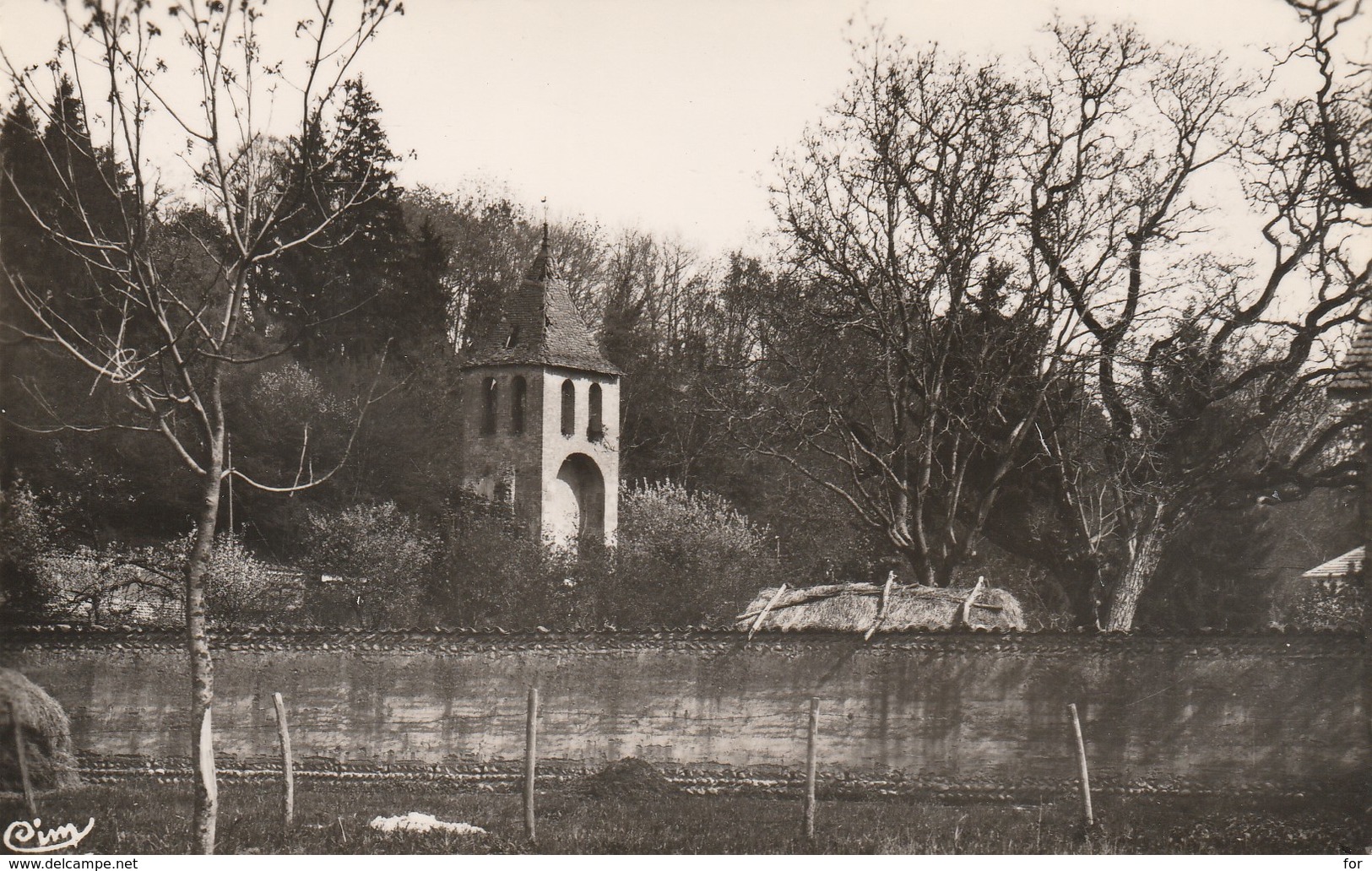 Isère : VIRIVILLE : Clocher De L'ancienne église - ( C.p.s.m. - Photo. Vérit. ) - Viriville