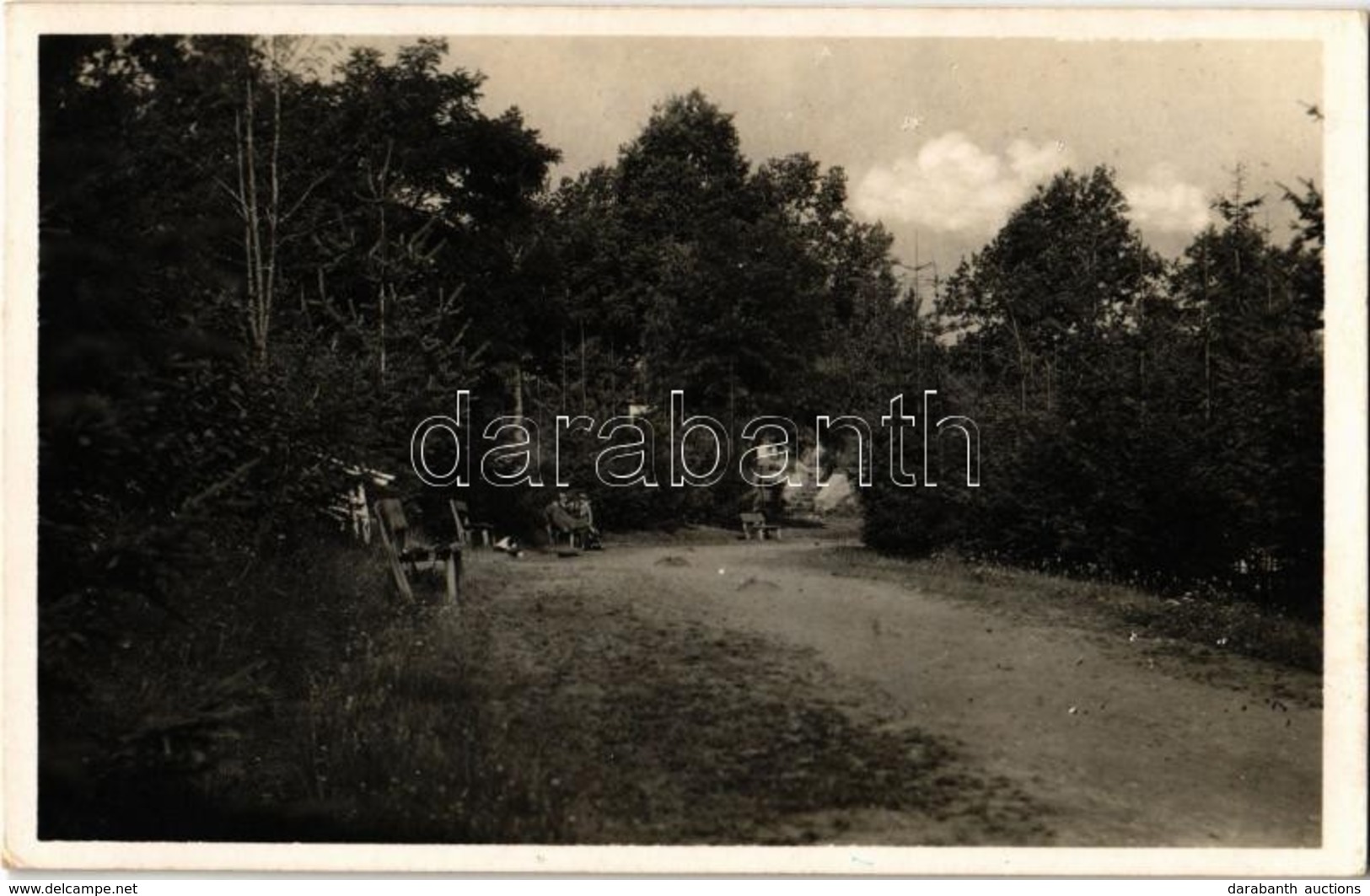 T2 1943 Uzonka, Uzonkafürdő, Ozunca; Park. Borbáth Zoltánné Fényképész / Park - Ohne Zuordnung