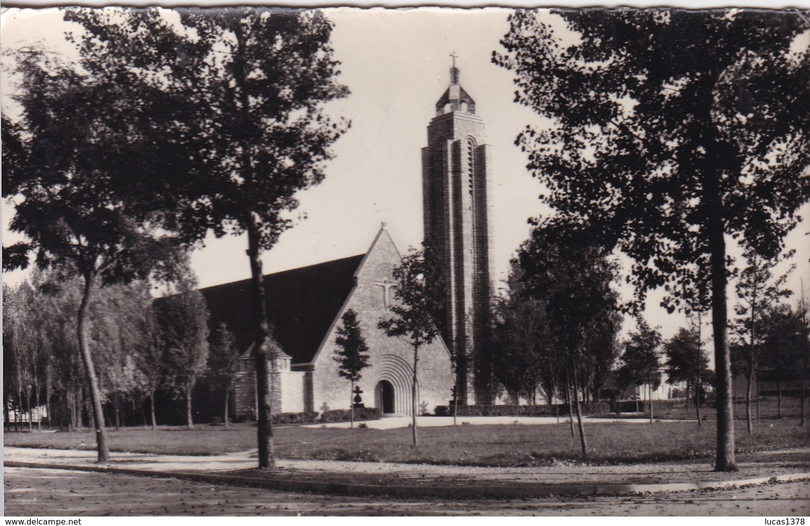 39 / ENVIRONS DE DAMPARIS / L  EGLISE DE TAVAUX CITES - Tavaux