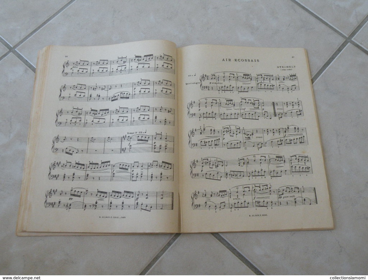 Les Classiques Favoris du Piano -(Voir les photos table des 40 titres )- Livre de Partition 106 pages