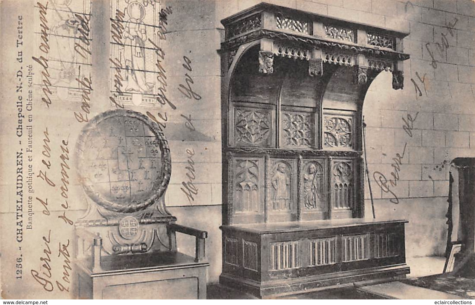 Châtelaudren         22         Banquette Gothique  De La Chapelle N.D Du Tertre        (voir Scan) - Châtelaudren