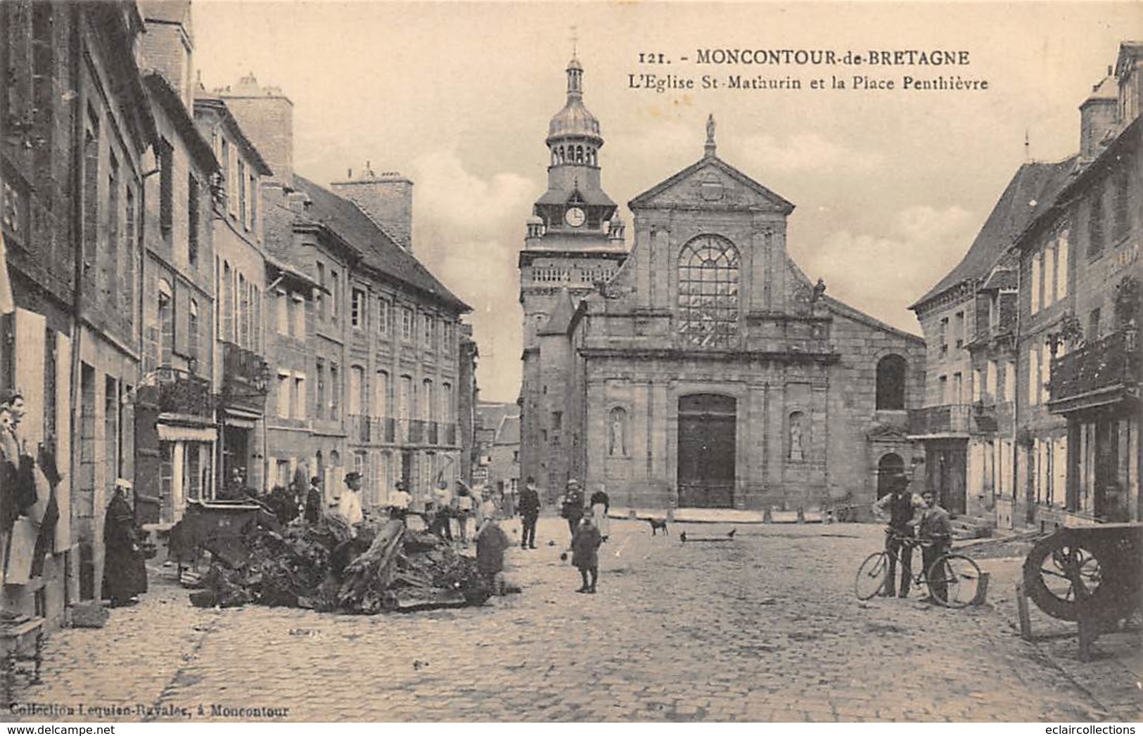 Moncontour De Bretagne          22      Eglise St Mathurin Et La Place Penthièvre       (voir Scan) - Moncontour