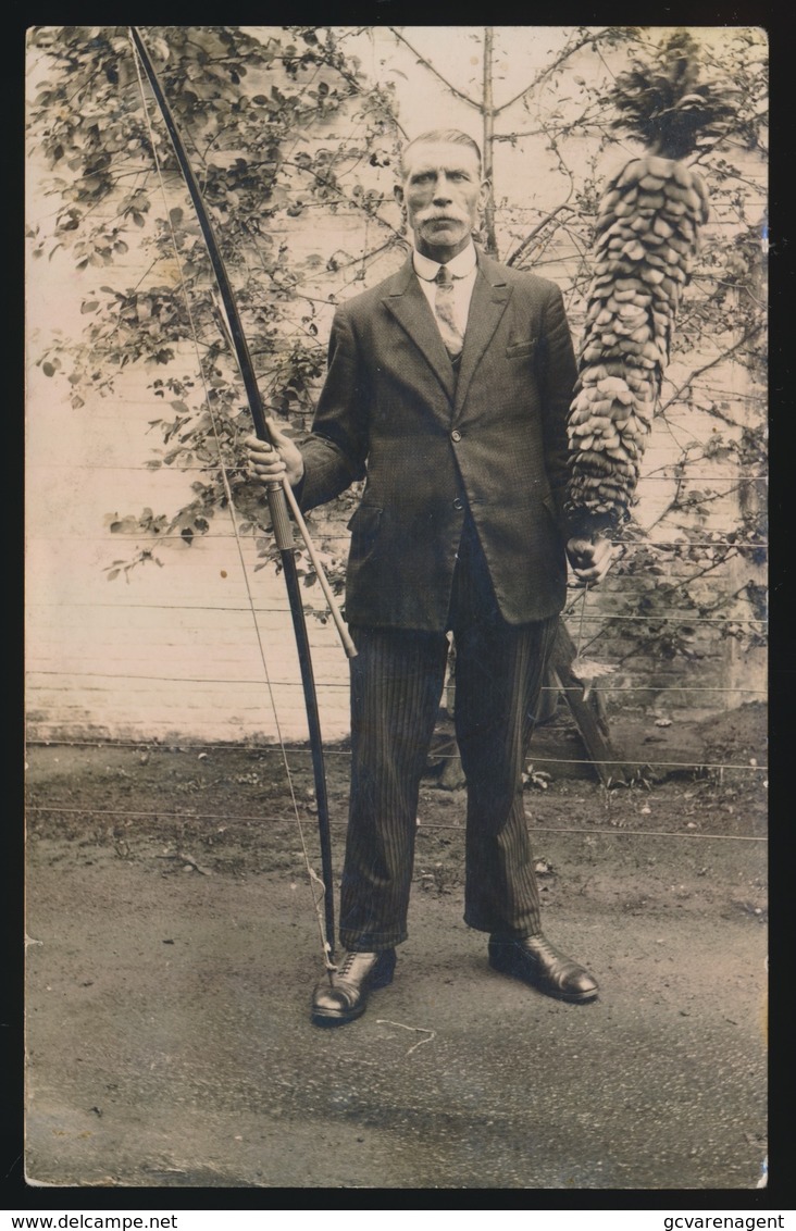 FOTOKAART  OUDE KAART VAN SCHUTTERSKONING MET HOOFDVOGEL - Archery