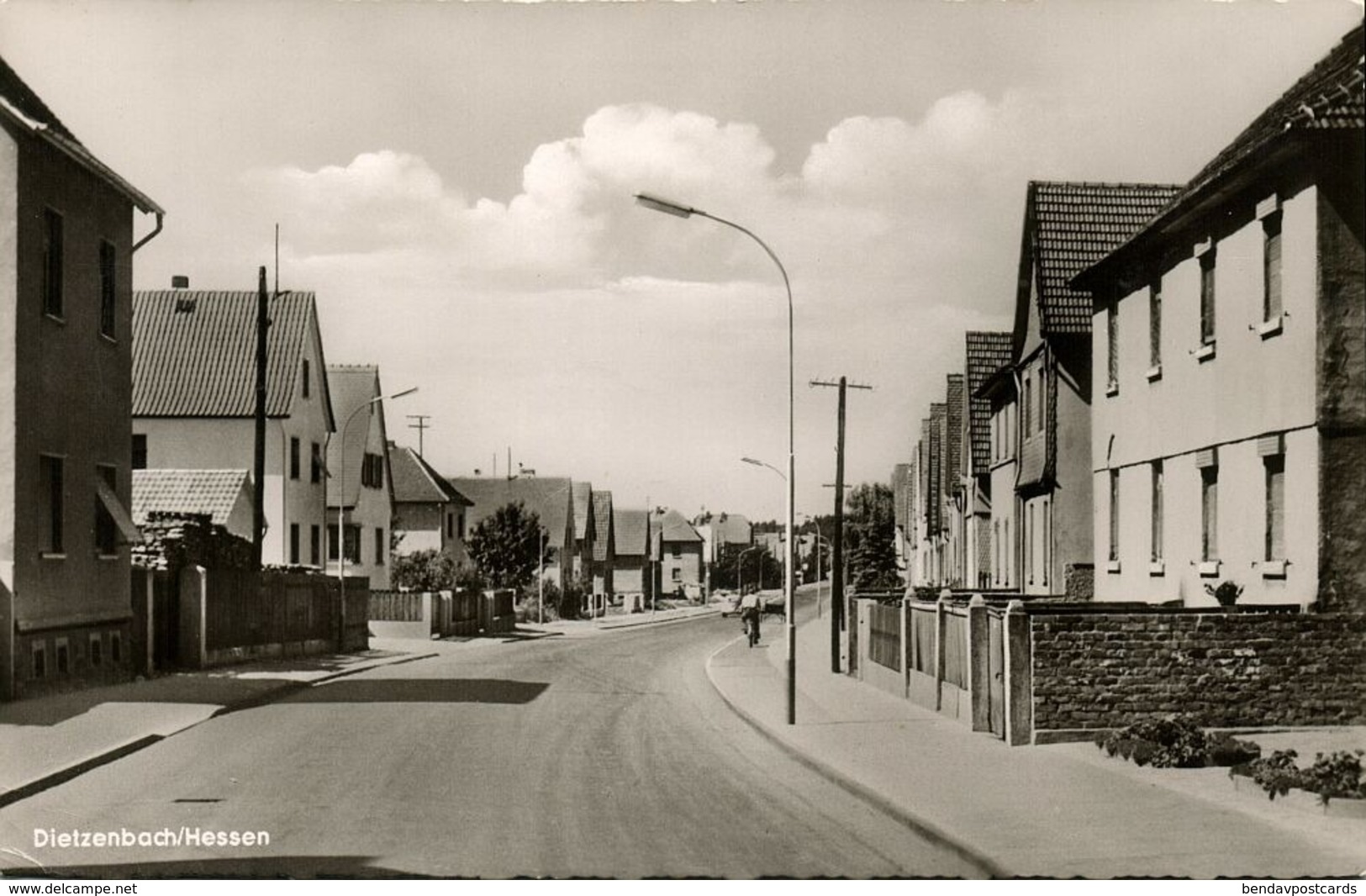 DIETZENBACH, Hessen, Unbekannte Straßenszene (1962) Foto-Ak - Dietzenbach