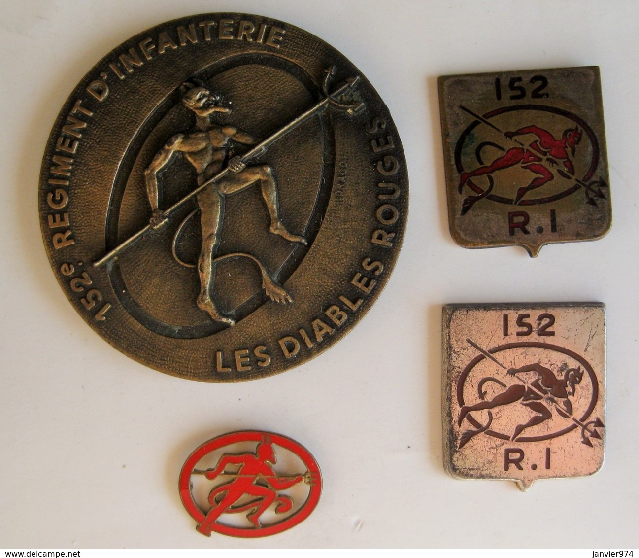 152° Régiment D’Infanterie LES DIABLES ROUGES -  Médaille, Ecus, Insigne. - Sonstige & Ohne Zuordnung