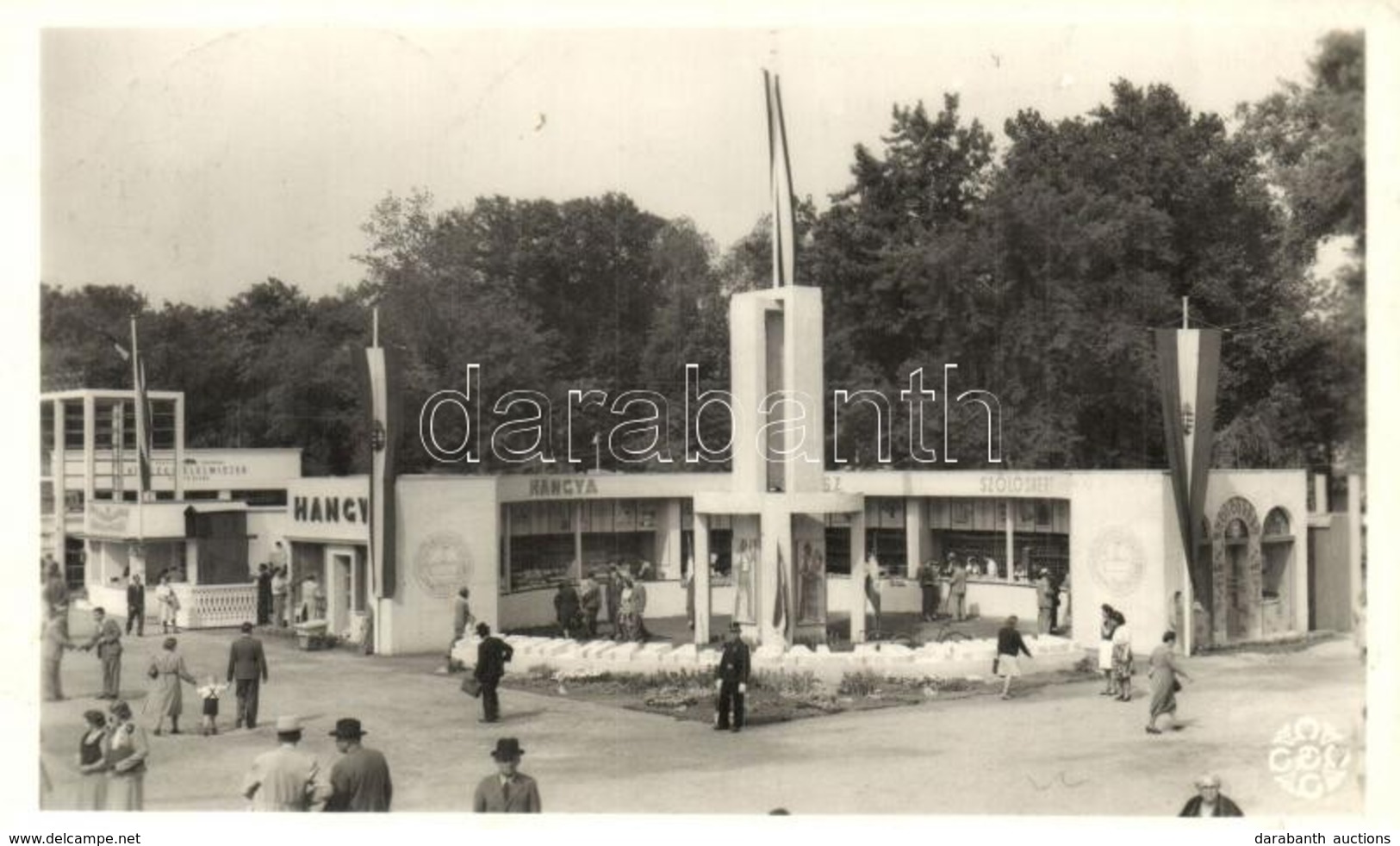 T2/T3 1942 Budapest, BNV Budapesti Nemzetközi Vásár, Háborús Vásár, Hangya Szövetkezet Pavilon + Budapesti Nemzetközi Vá - Non Classés