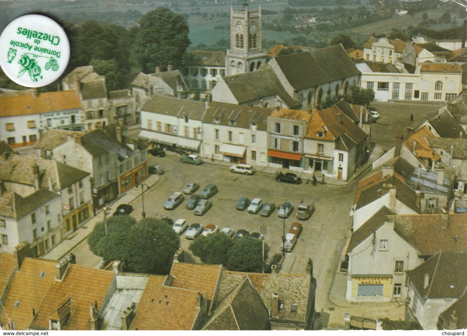 78 - Très Belle Carte Postale Semi Moderne Dentelée De  NEAUPHLE LE CHATEAU    Vue Aérienne - Neauphle Le Chateau