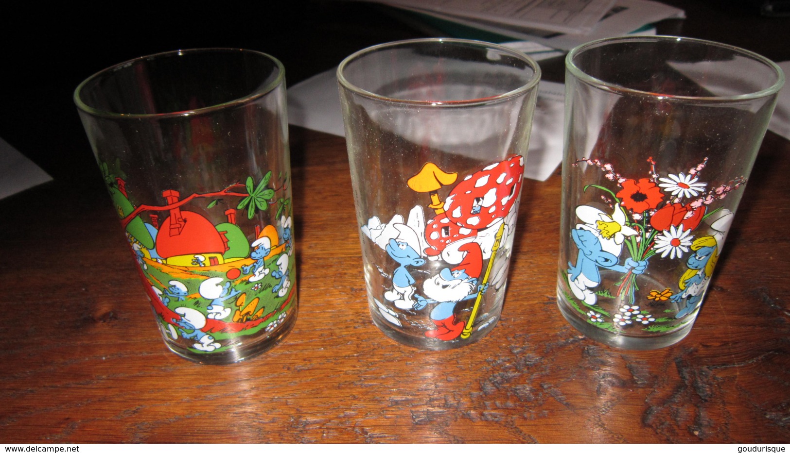 LES SCHTROUMPFS SERIE 3 VERRES 1976 SCHTROUMPF   PEYO - Schtroumpfs, Les - Los Pitufos