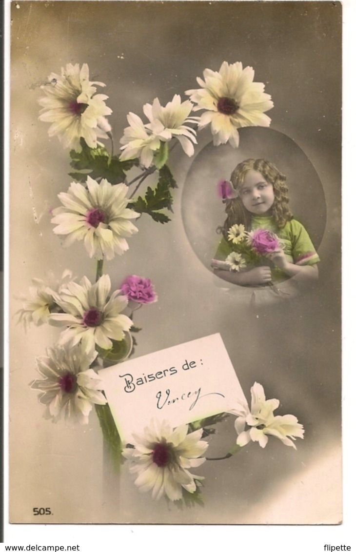 L55B113 - Fillette Avec Des Fleurs Et Une Branche De Marguerites  "Baisers De Vincey"  - N°505 - Vincey