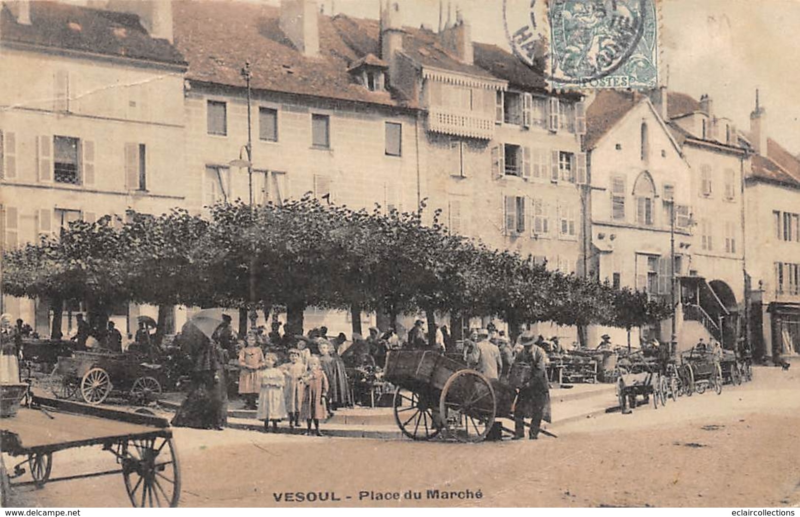 Vesoul        70         Marché Sur La Place               (voir Scan) - Vesoul