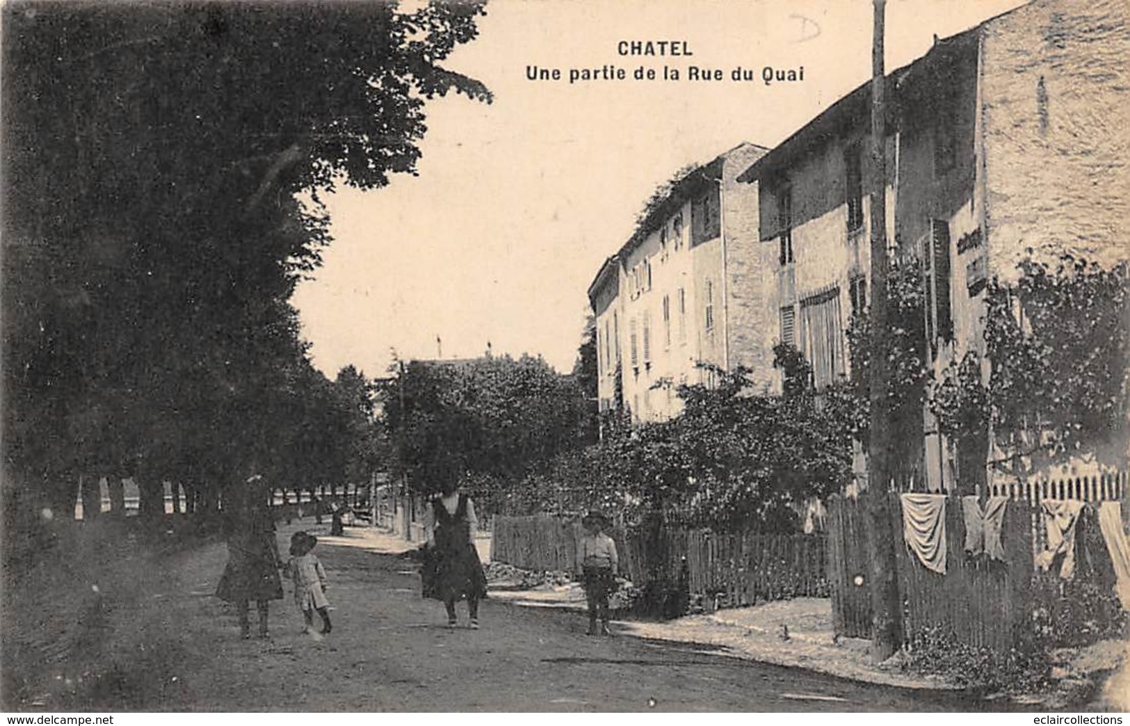 Chatel Sur Moselle     88        Une Partie De La Rue Du Quai         (voir Scan) - Chatel Sur Moselle