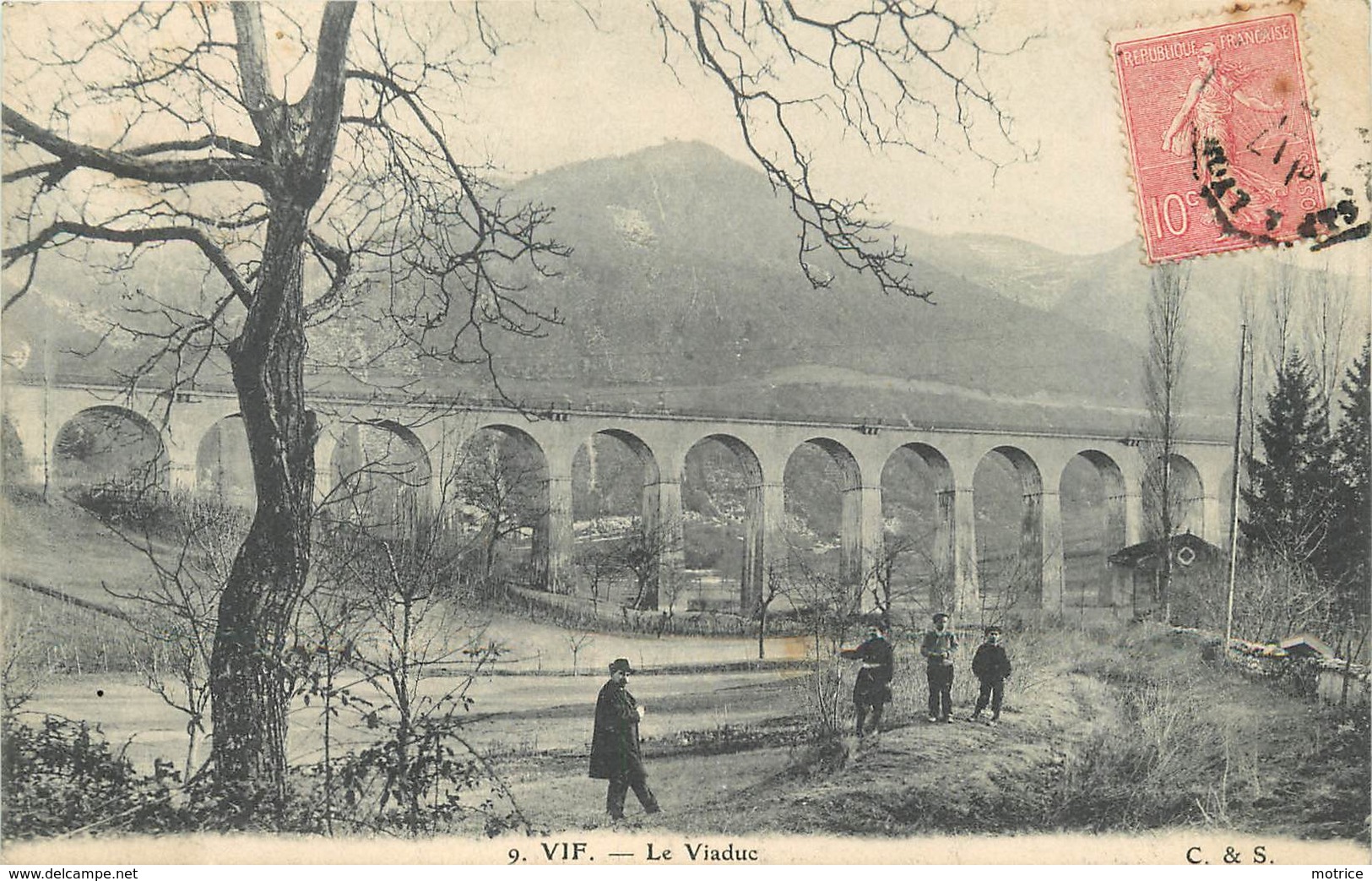 VIF - Le Viaduc. - Vif