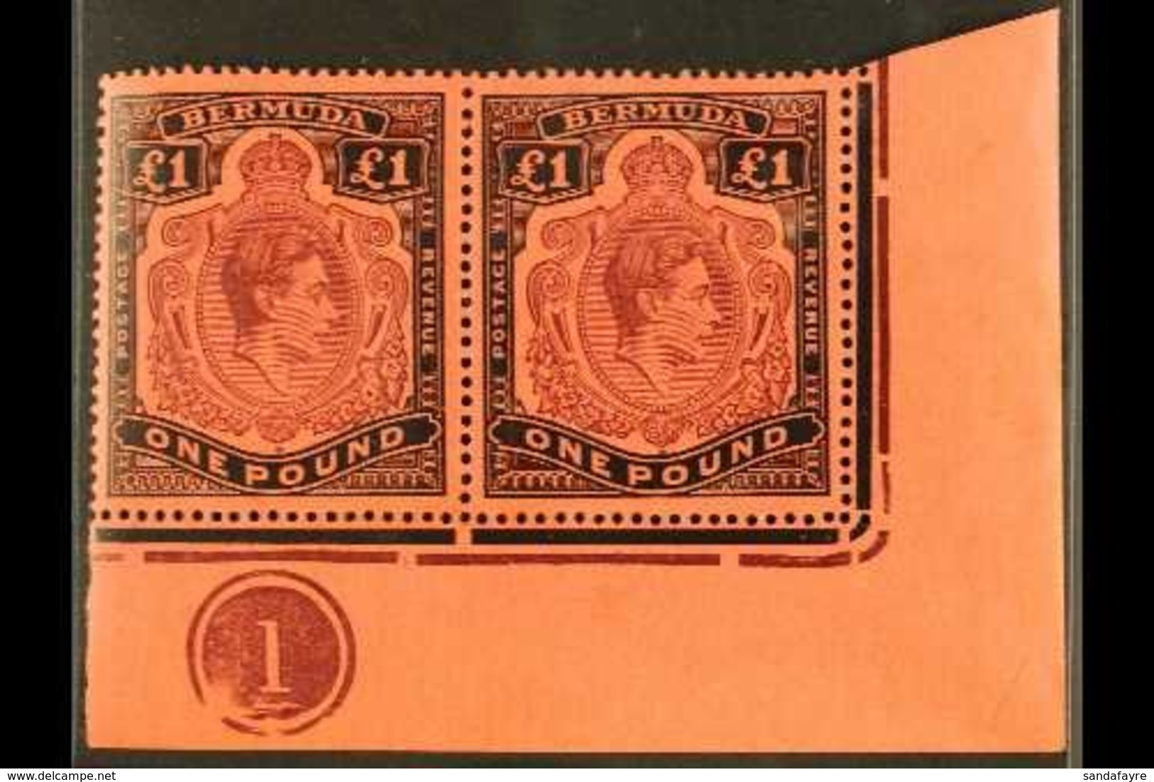 1943  £1 Deep Reddish Purple And Black With "BROKEN LOWER- RIGHT SCROLL Variety In Lower- Right Corner PLATE NUMBER PAIR - Bermudes