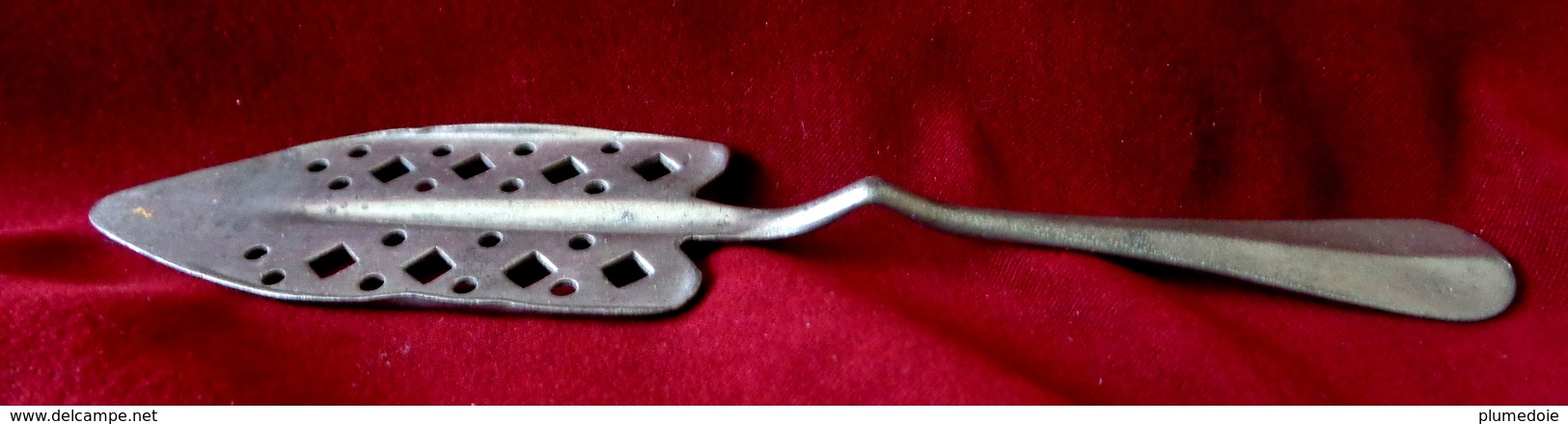 Fin XIX° CUILLERE A ABSINTHE EN METAL . BISTROT . ALCOOL . Old SPOON USED For DRINKING ABSINTHE - Spoons