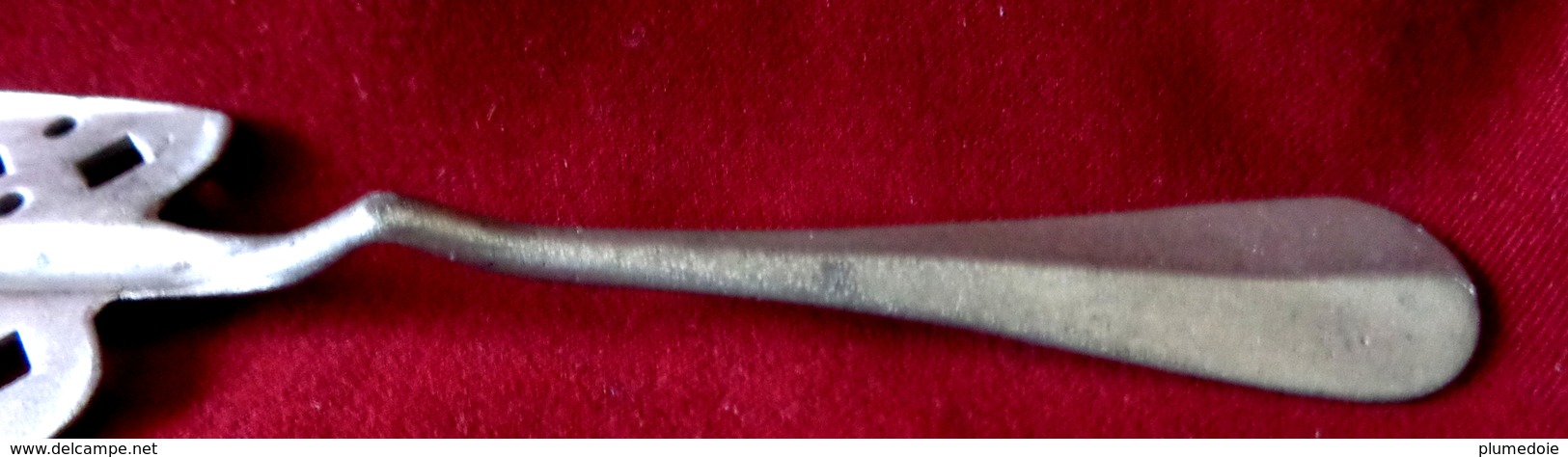 Fin XIX° CUILLERE A ABSINTHE EN METAL . BISTROT . ALCOOL . Old SPOON USED For DRINKING ABSINTHE - Spoons