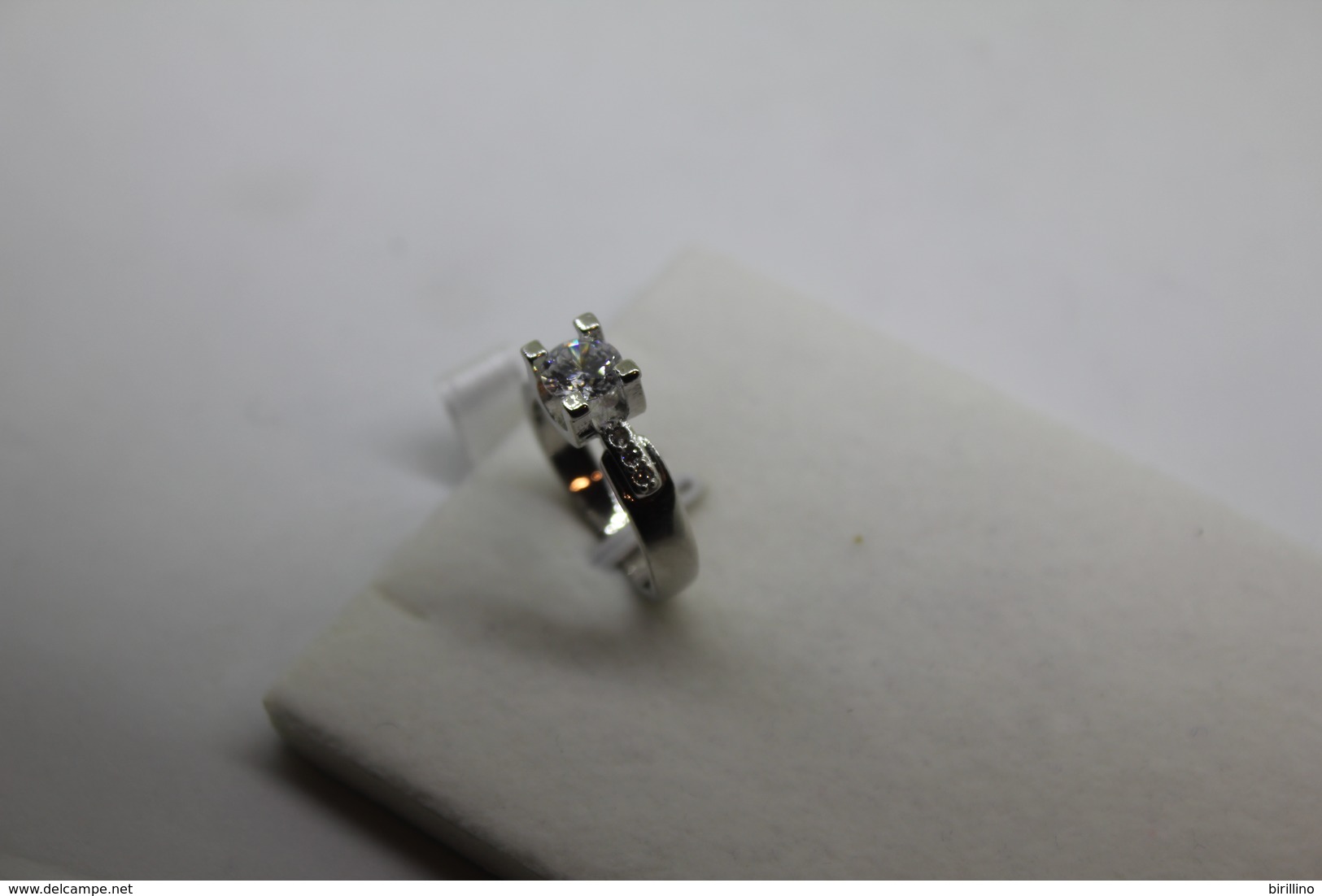 A60047 - Anello Solitario In Argento Sterling Incastonato Con Pietra Bianca - Misura 6 - Bagues