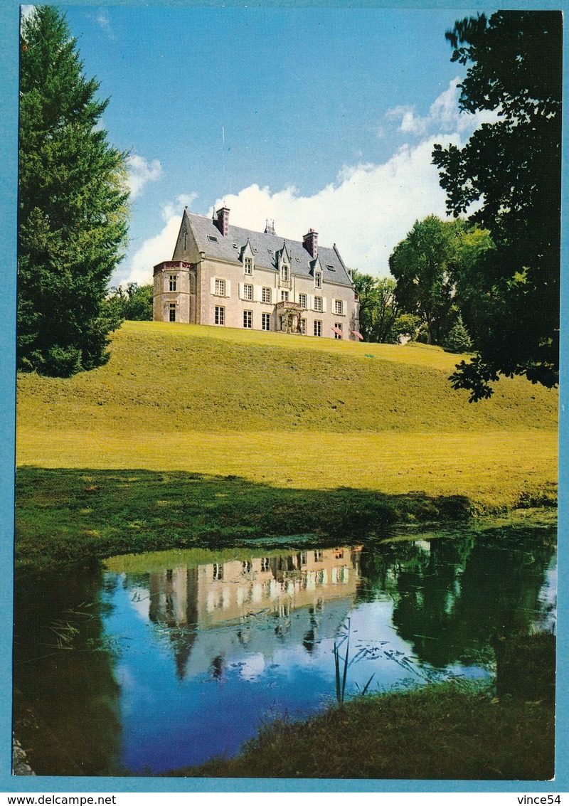 VOUILLE - LE CHATEAU DE PERIGNY - Hôtel Restaurant - Vouille