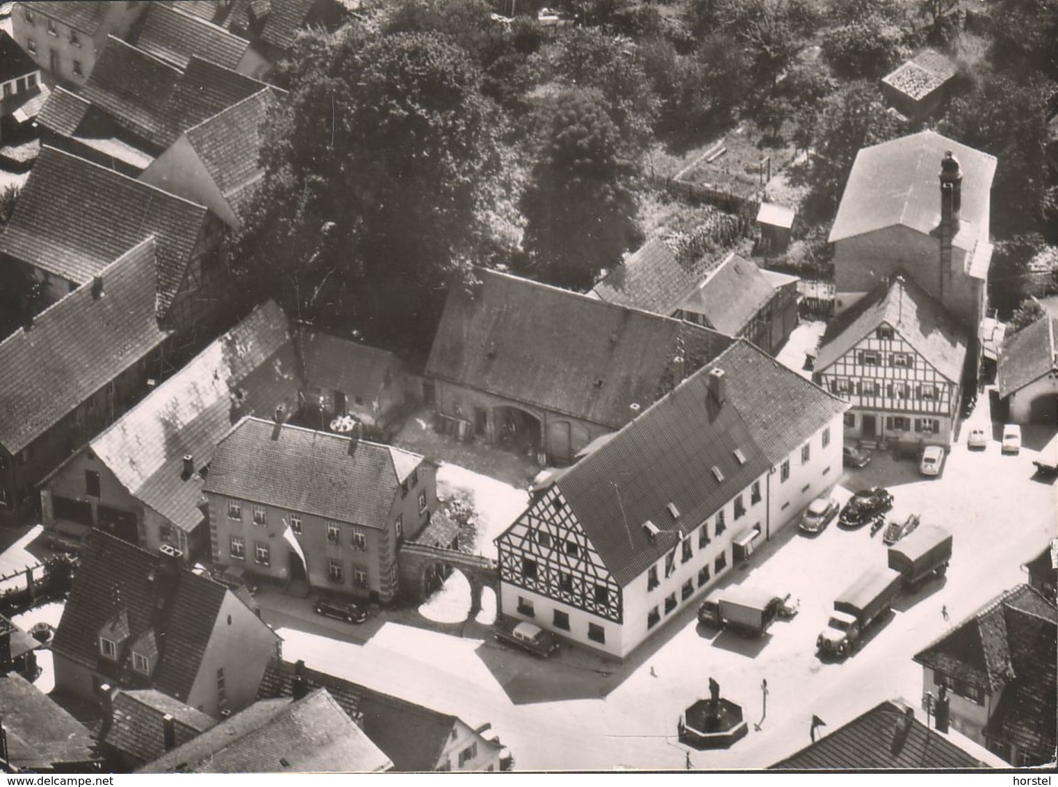 D-95359 Kasendorf - Gasthof  "Goldener Anker" - Bundeskegelbahn - Cars - LKW - VW Käfer - Opel - Luftbild - Air View - Kulmbach