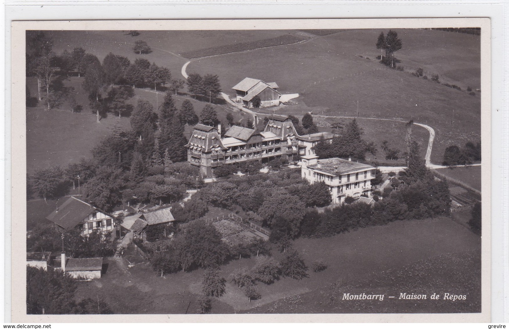 Le Pâquier. Maison De Repos De Montbarry. Fermes Environnantes. Vue Aérienne - Le Pâquier