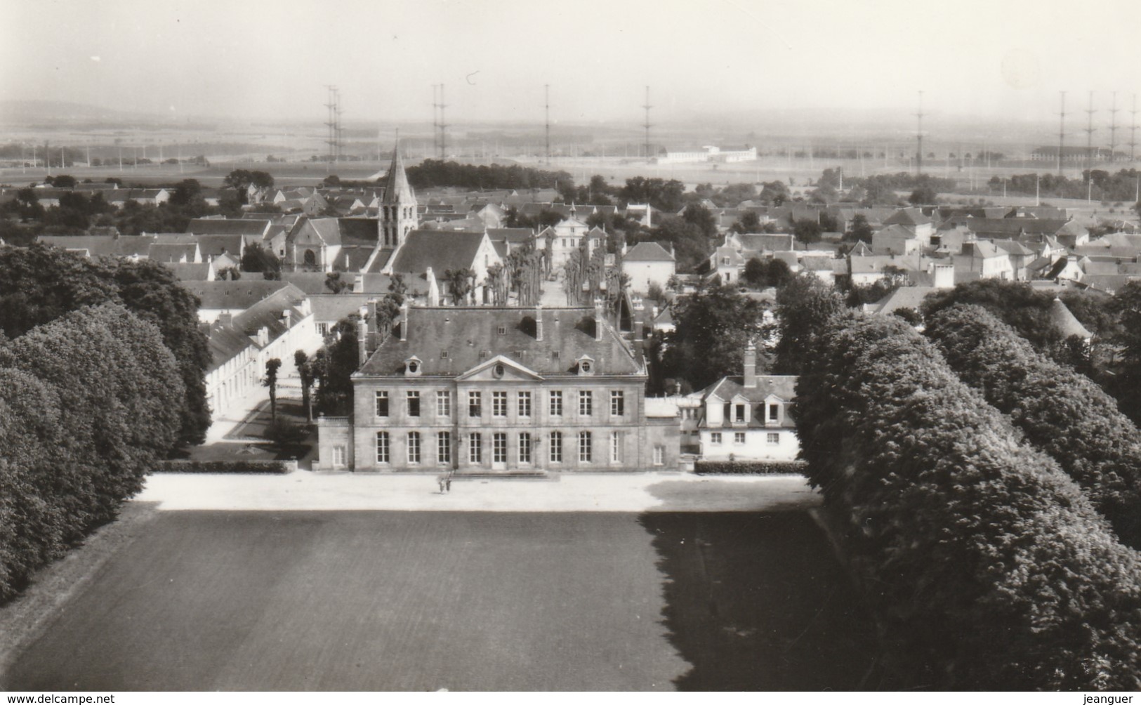 ENNERY  Le Chateau Et La Clinique - Ennery