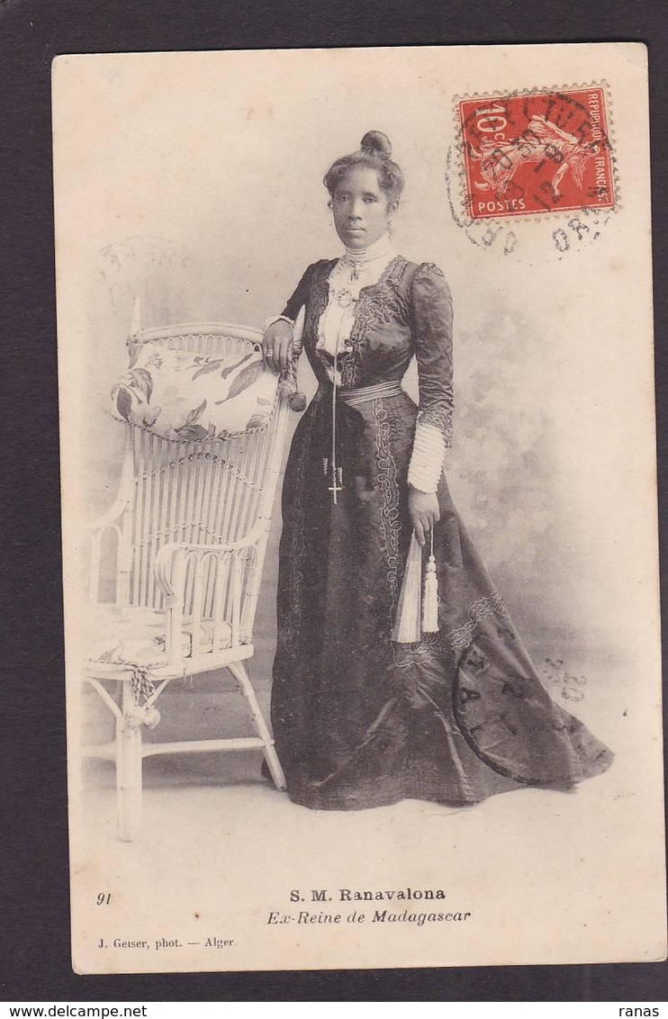 CPA Madagascar Reine Royalty Ranavalona Circulé - Madagaskar