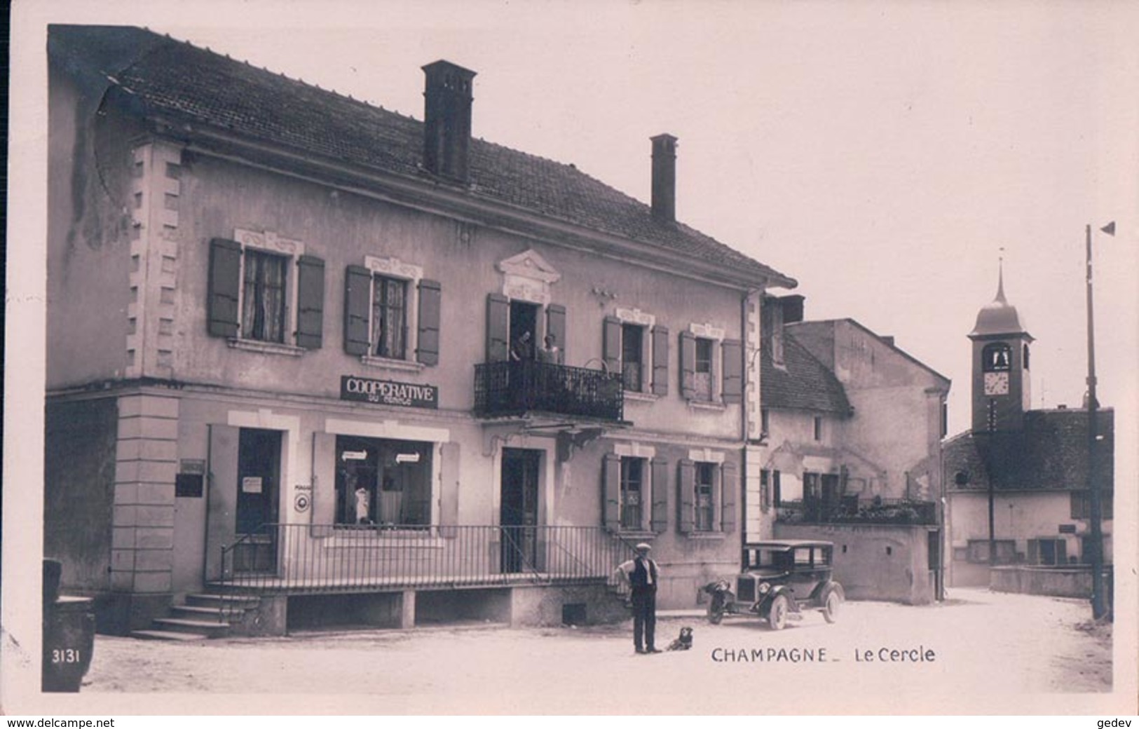 Champagne VD, Automobile Devant La Coopérative Du Cercle (15931) - Champagne