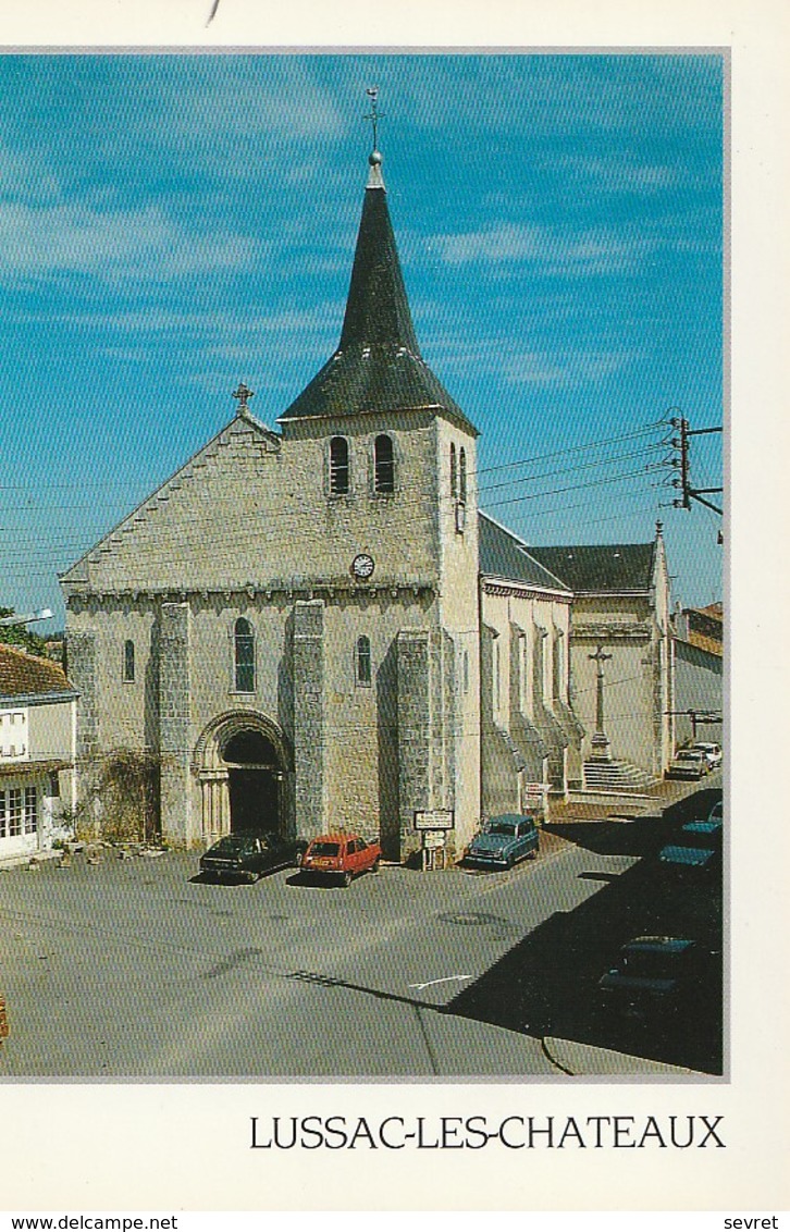 LUSSAC-LES-CHÂTEAUX. - L'Eglise - Lussac Les Chateaux