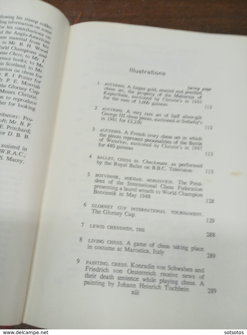 Anne Sunnuks, The Encyclopaedia Of Chess - 587 Pages - St Martin Press, N.Y. 1970 (23x15,5 Cm) - Traces Of Old Humidity - Encyclopédies