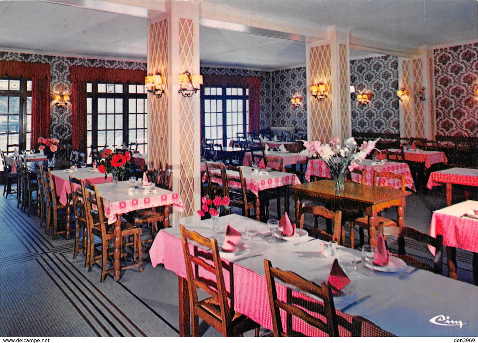 SAINT-CHEF - L'Hôtel Bouvier - La Salle De Restaurant - Saint-Chef
