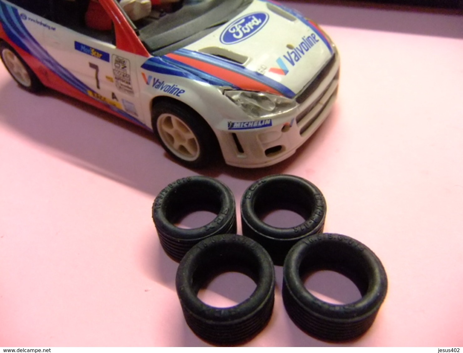 SCALEXTRIC FORD FOCUS ACCESORIO Neumaticos 18.3 Mm X 9.8 Mm - Accesorios